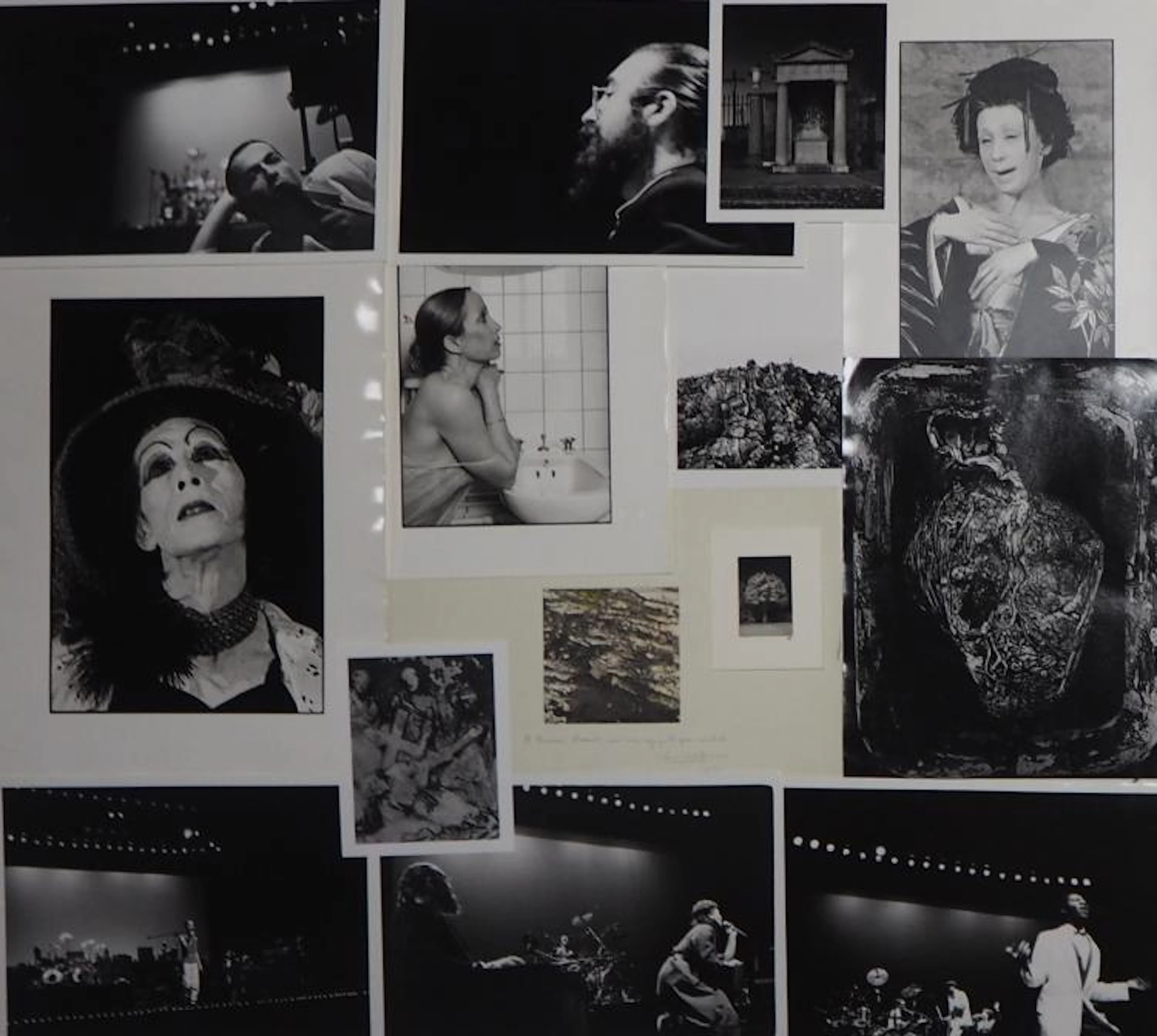 Ensemble de photographies modernes comprenant