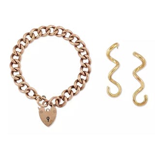 A bracelet and pair of earrings
