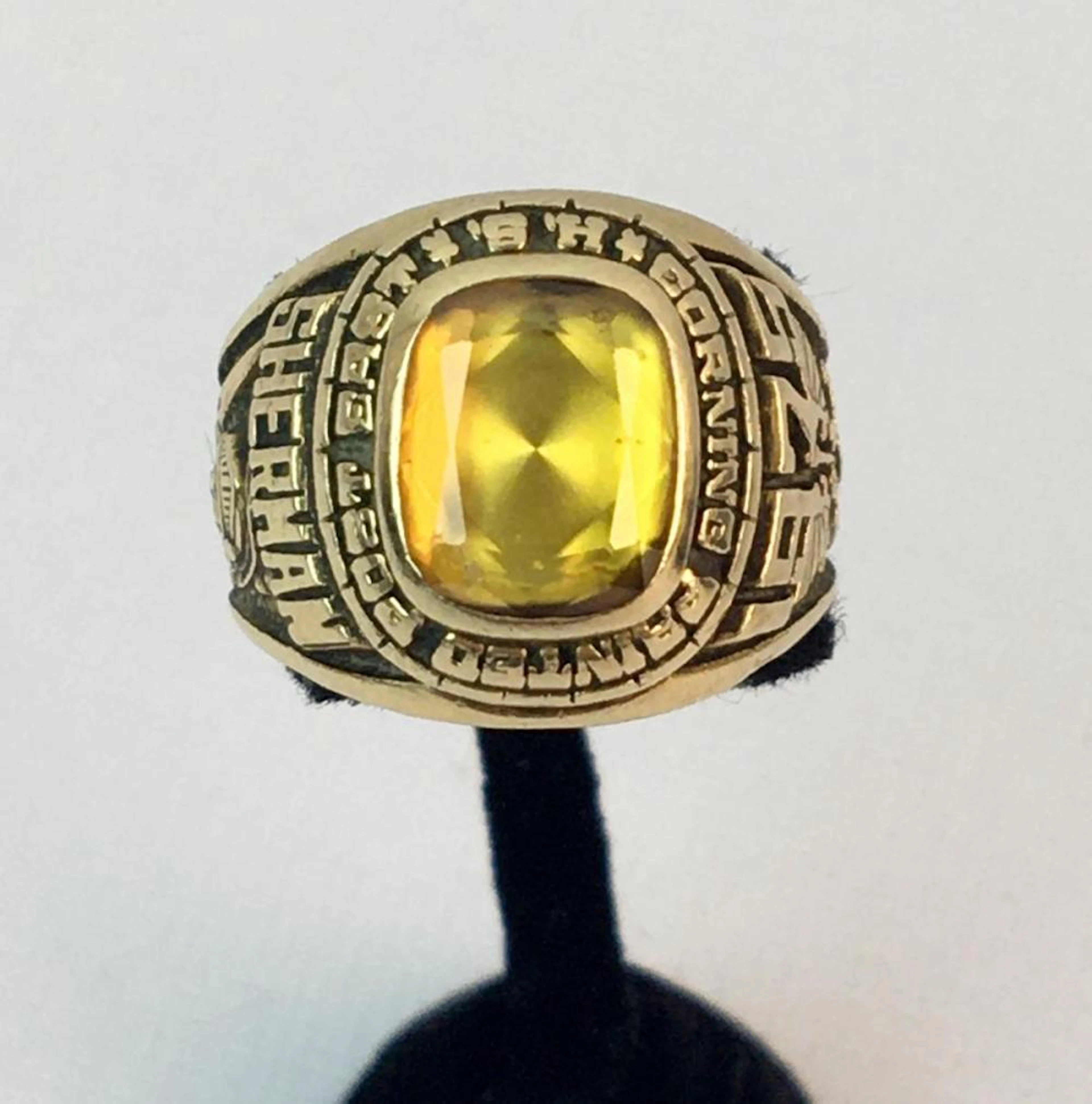Vintage 1976 Corning Painted Post East H.S. 14K Gold Class Ring Sz. 10