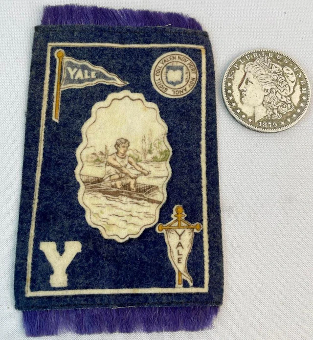 Antique 1910 Yale Bulldogs Rowing Murad Tobacco Felt Rug B33