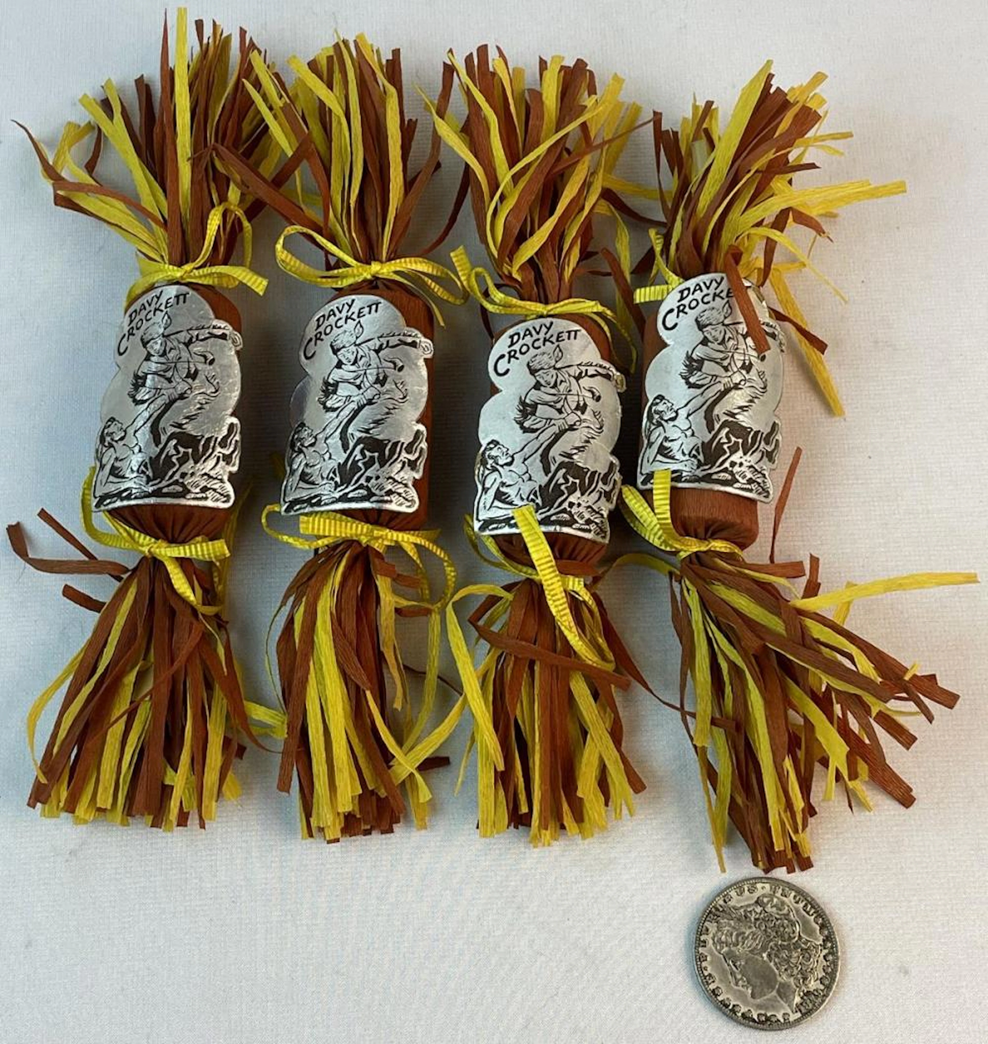 RARE Vintage 1950's Lot of 4 Davy Crockett Crepe Paper...