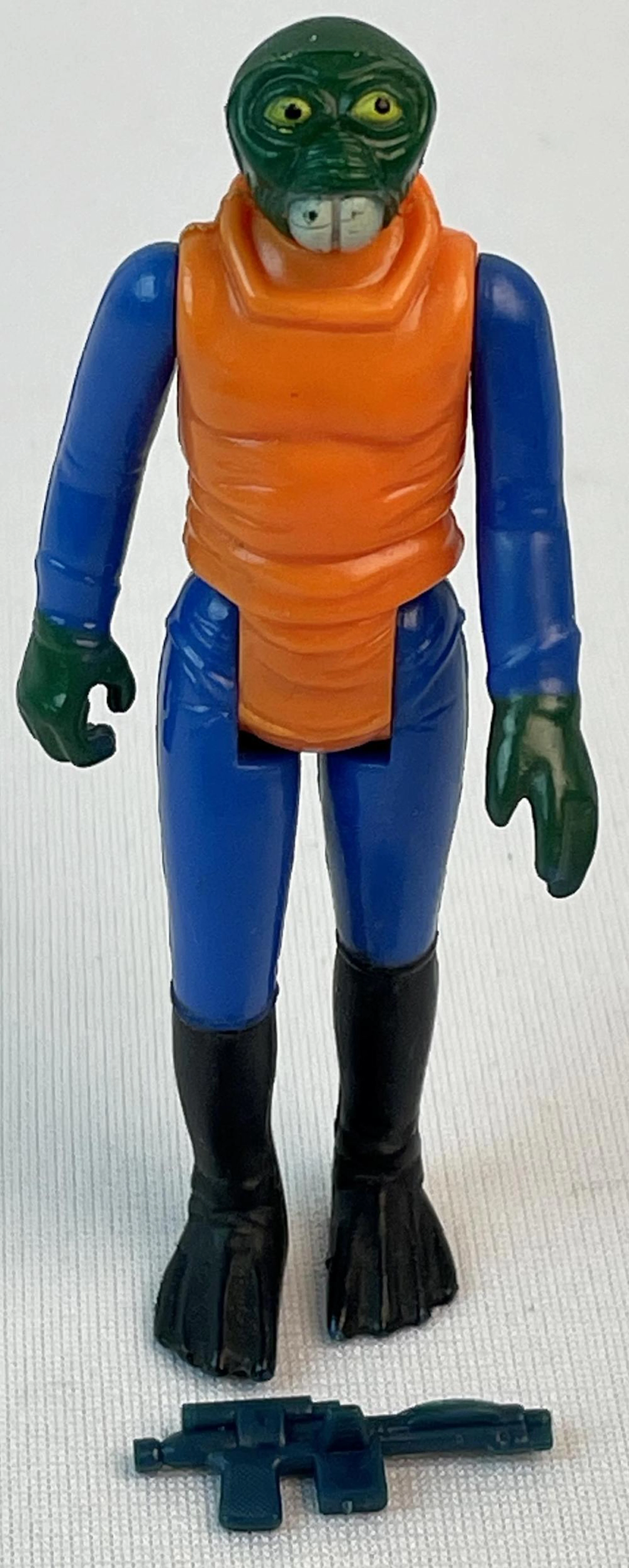 Vintage 1978 Kenner Star Wars Walrus Man w/ Original Blaster COMPLETE