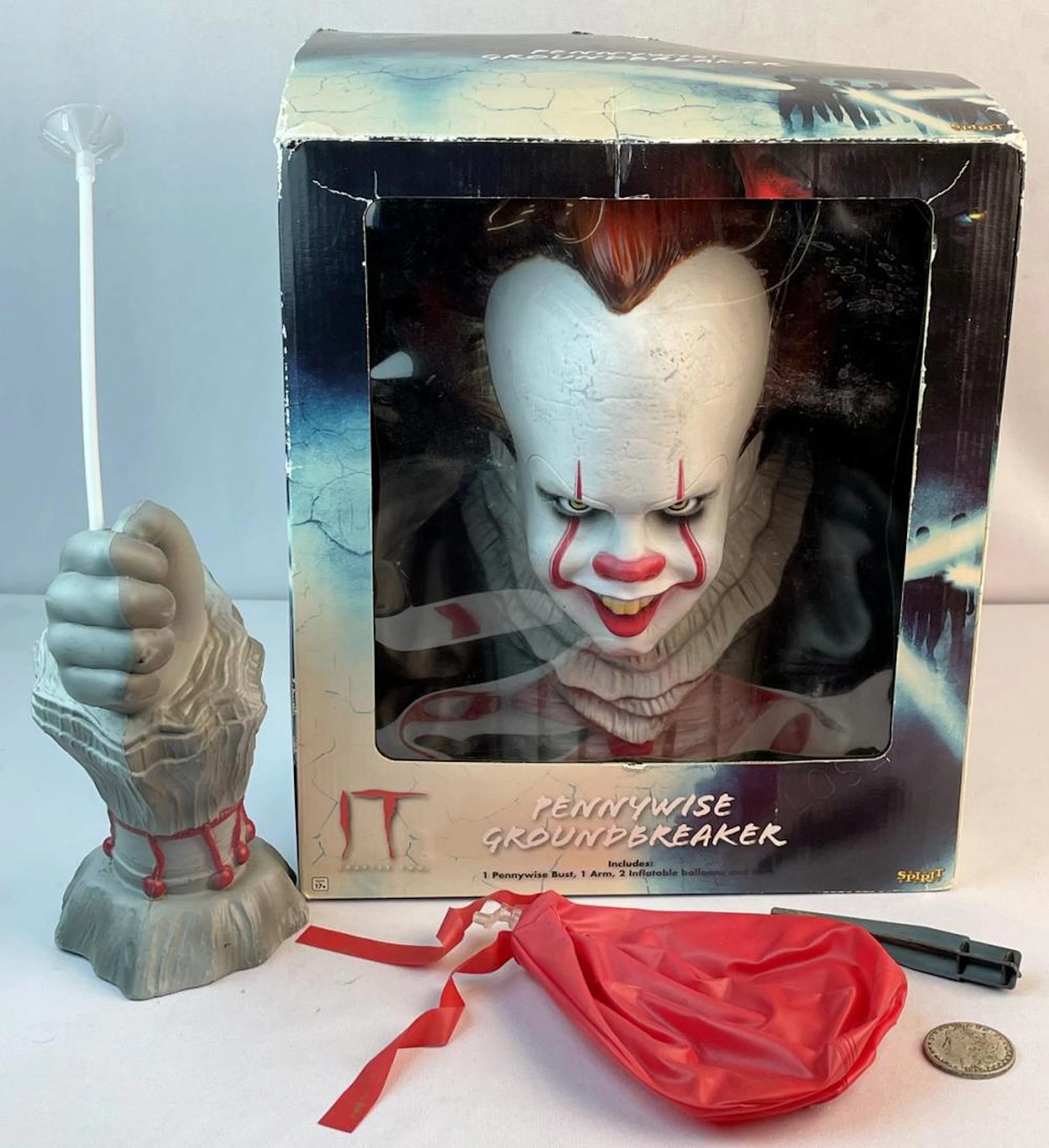 2020 Spirit Halloween IT Chapter Two Pennywise Groundbreaker Decoration w/ Box
