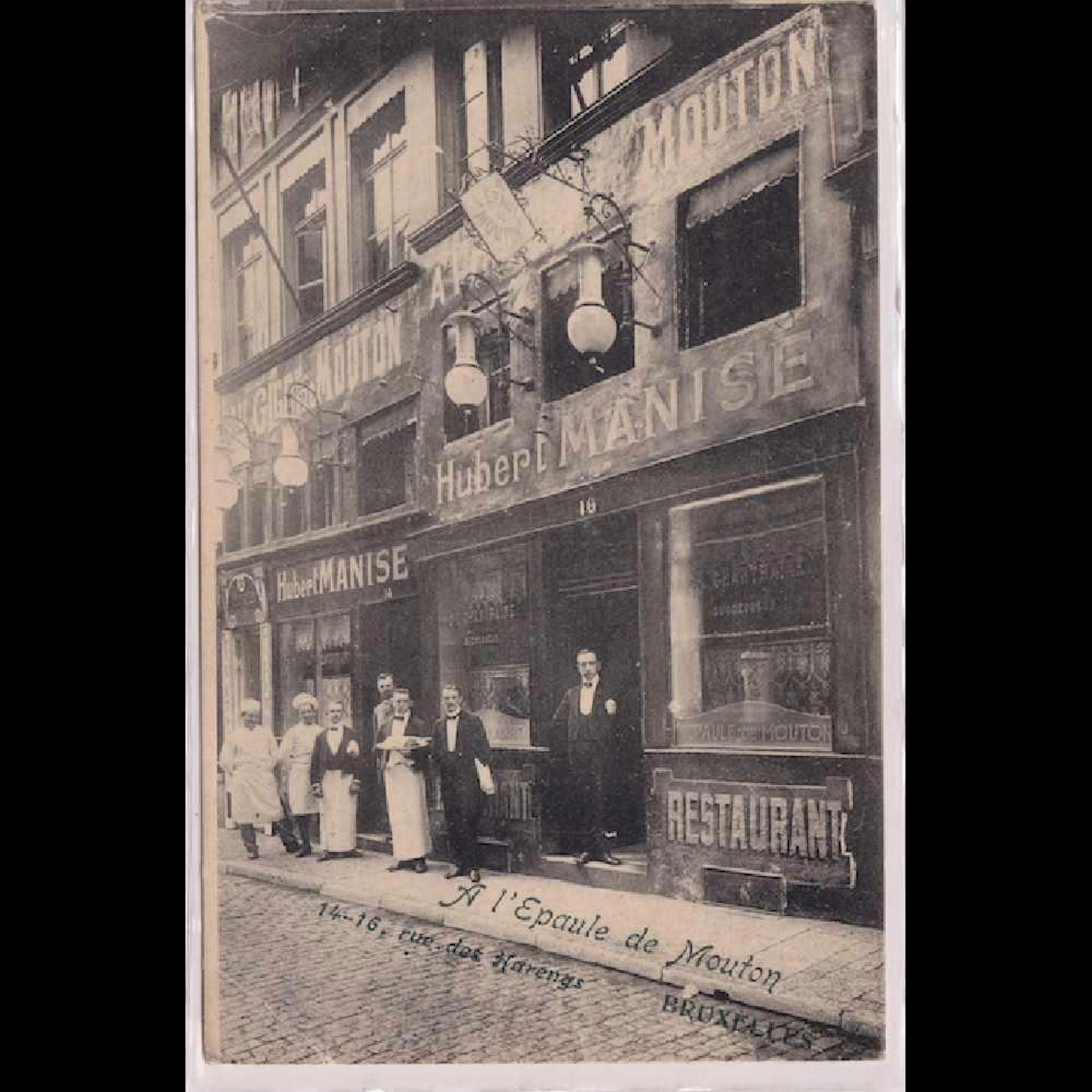 BRUXELLES. Ensemble environ 100 cartes postales, époque