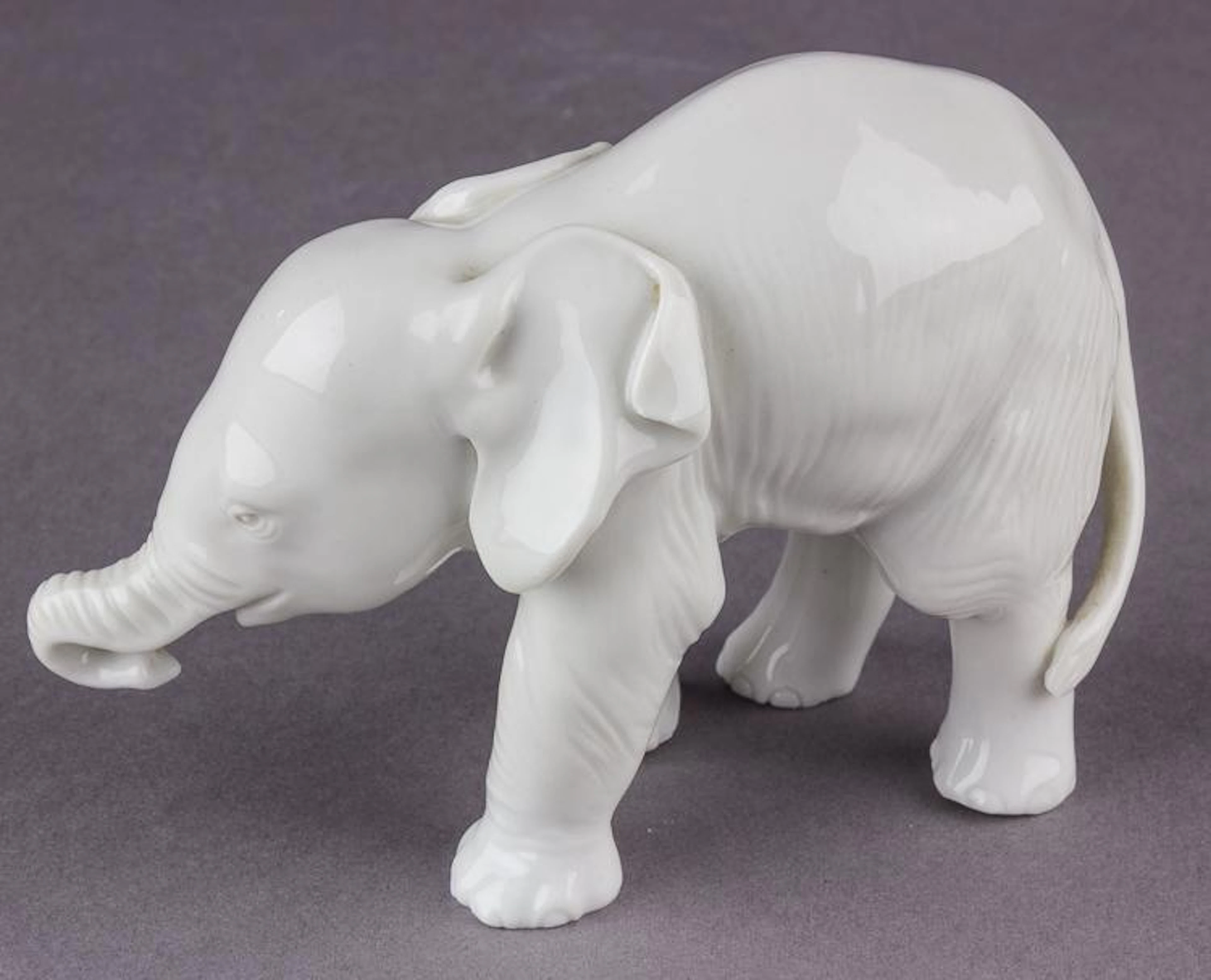 ALLACH "STEHEND ELEFANT NO. 3"