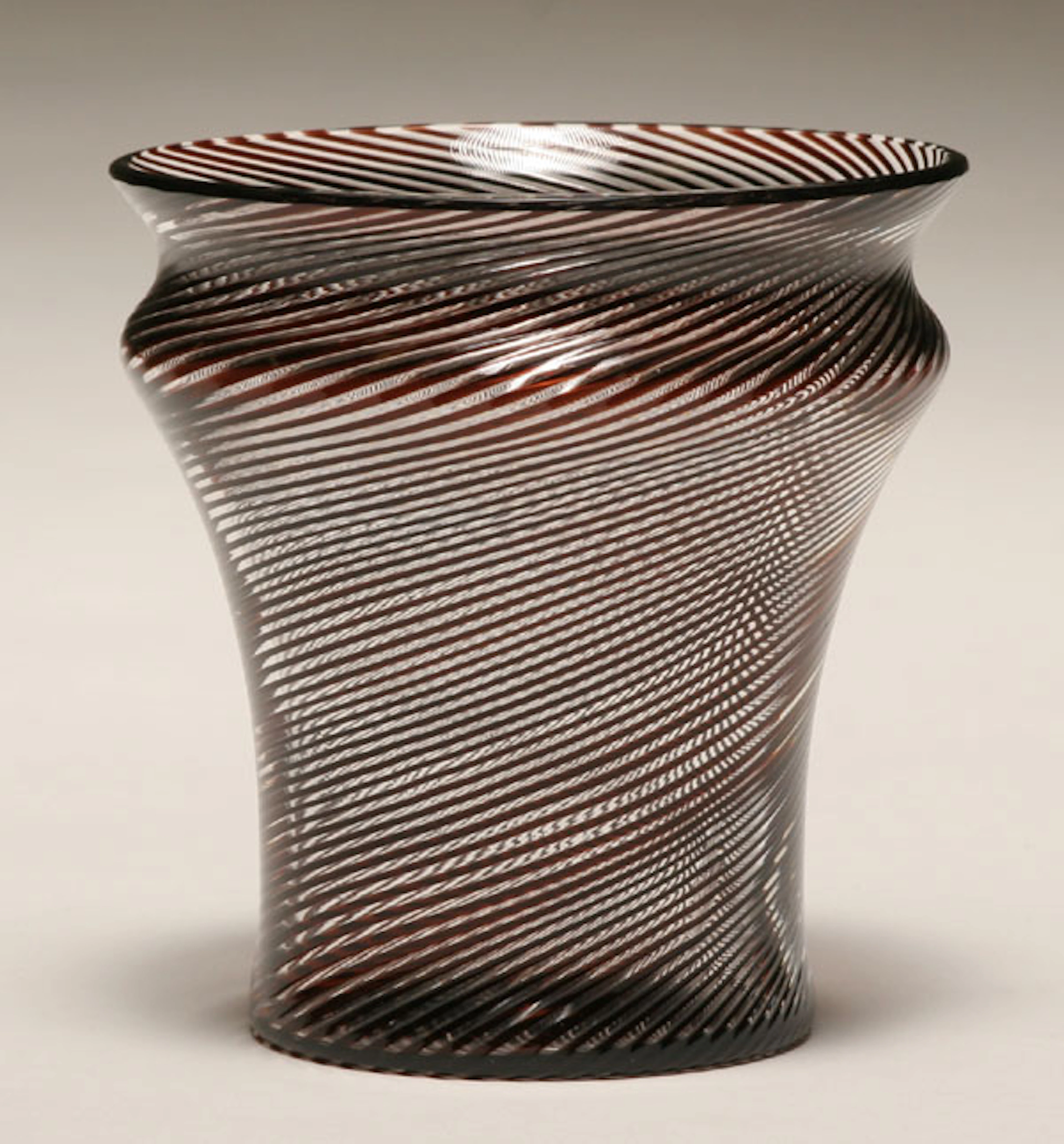 Venini Murano art glass vase, filigrana, Sergio Aste.