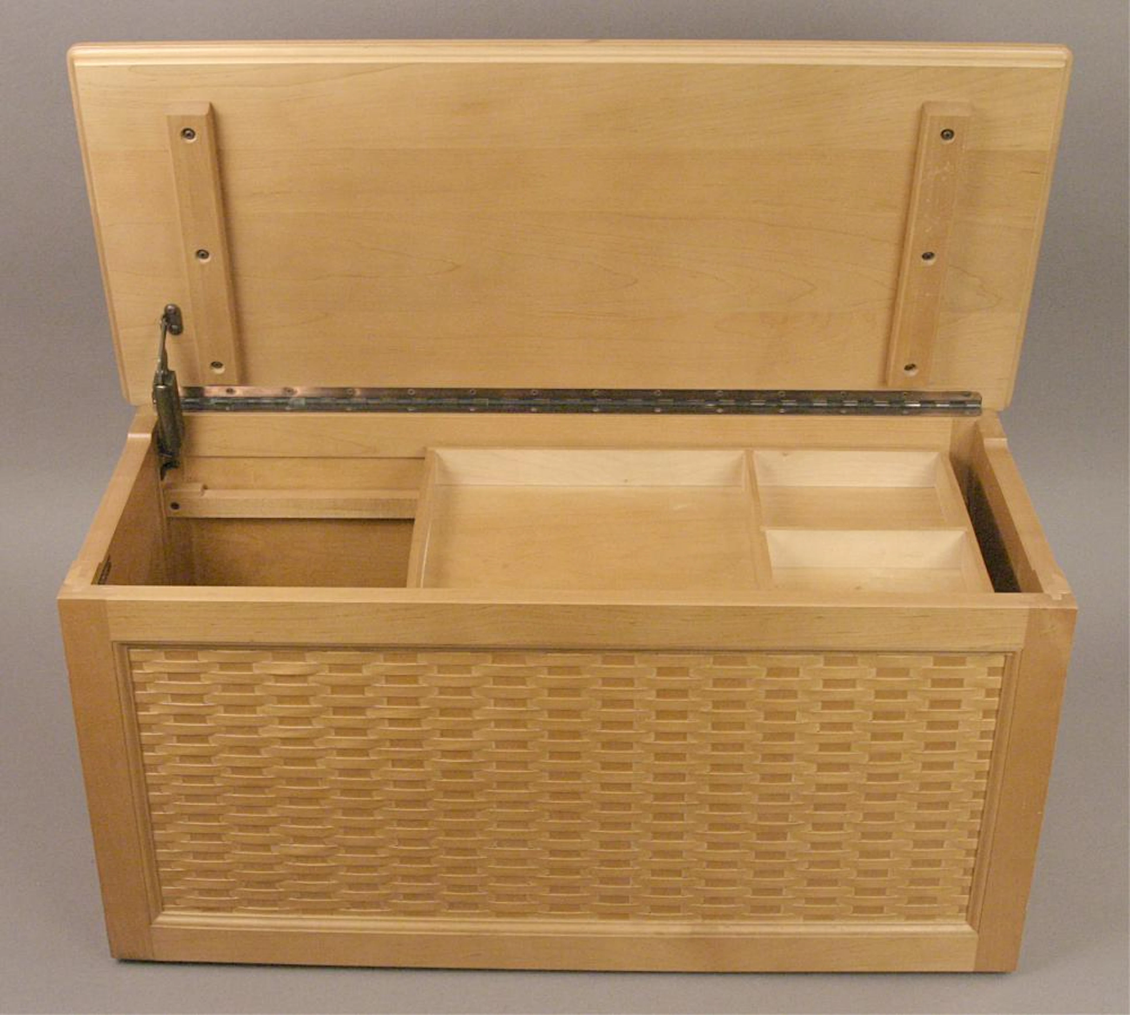 Longaberger Woven Panel Storage Chest - 28"