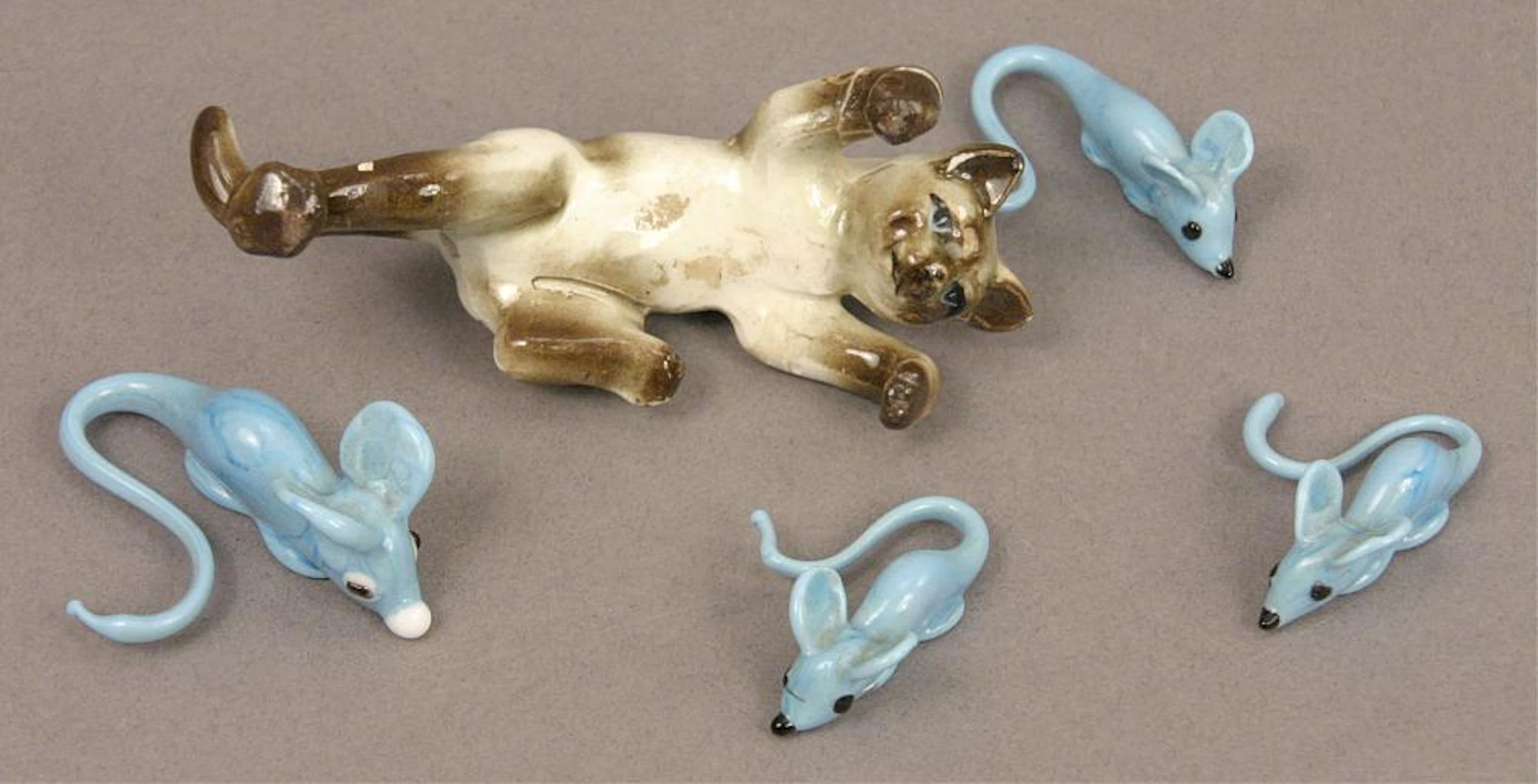 Vintage Cat & Mouse Decorative Figurines