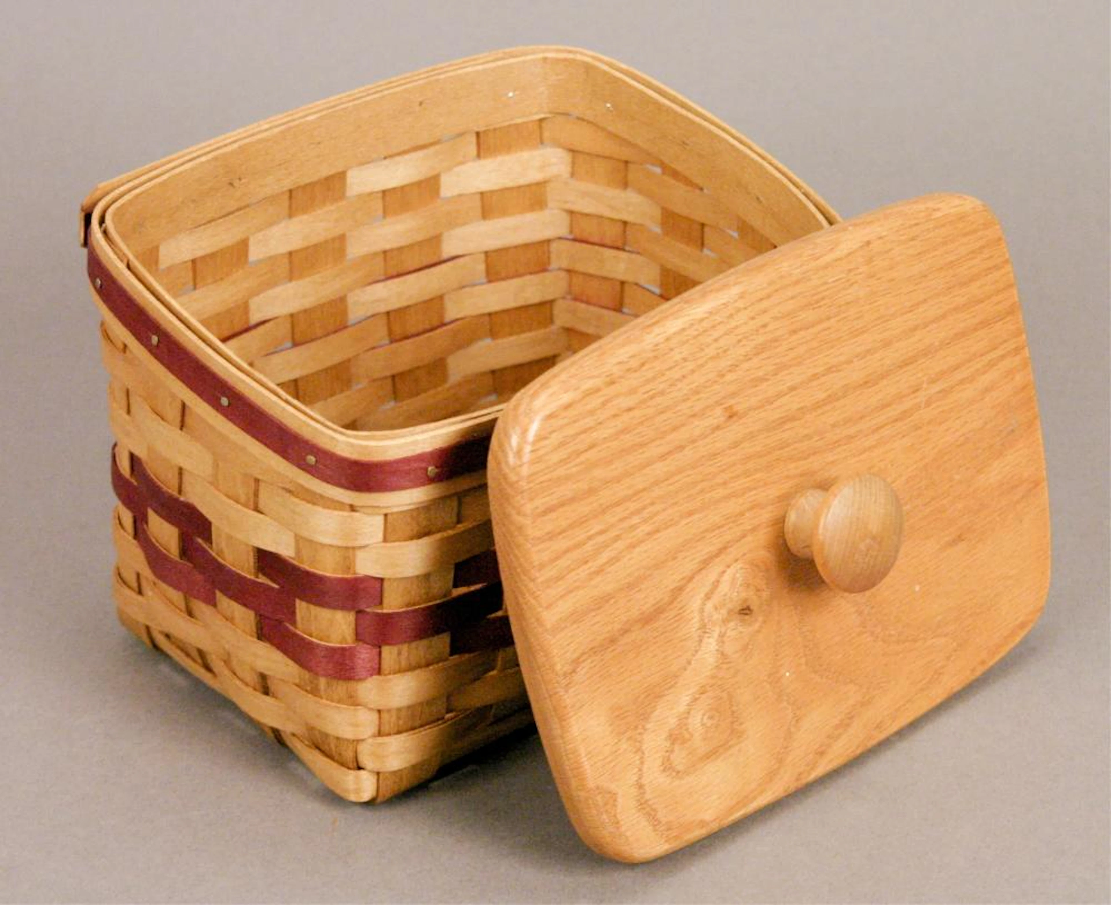 1997 Bradford Basket Company Basket with Lid