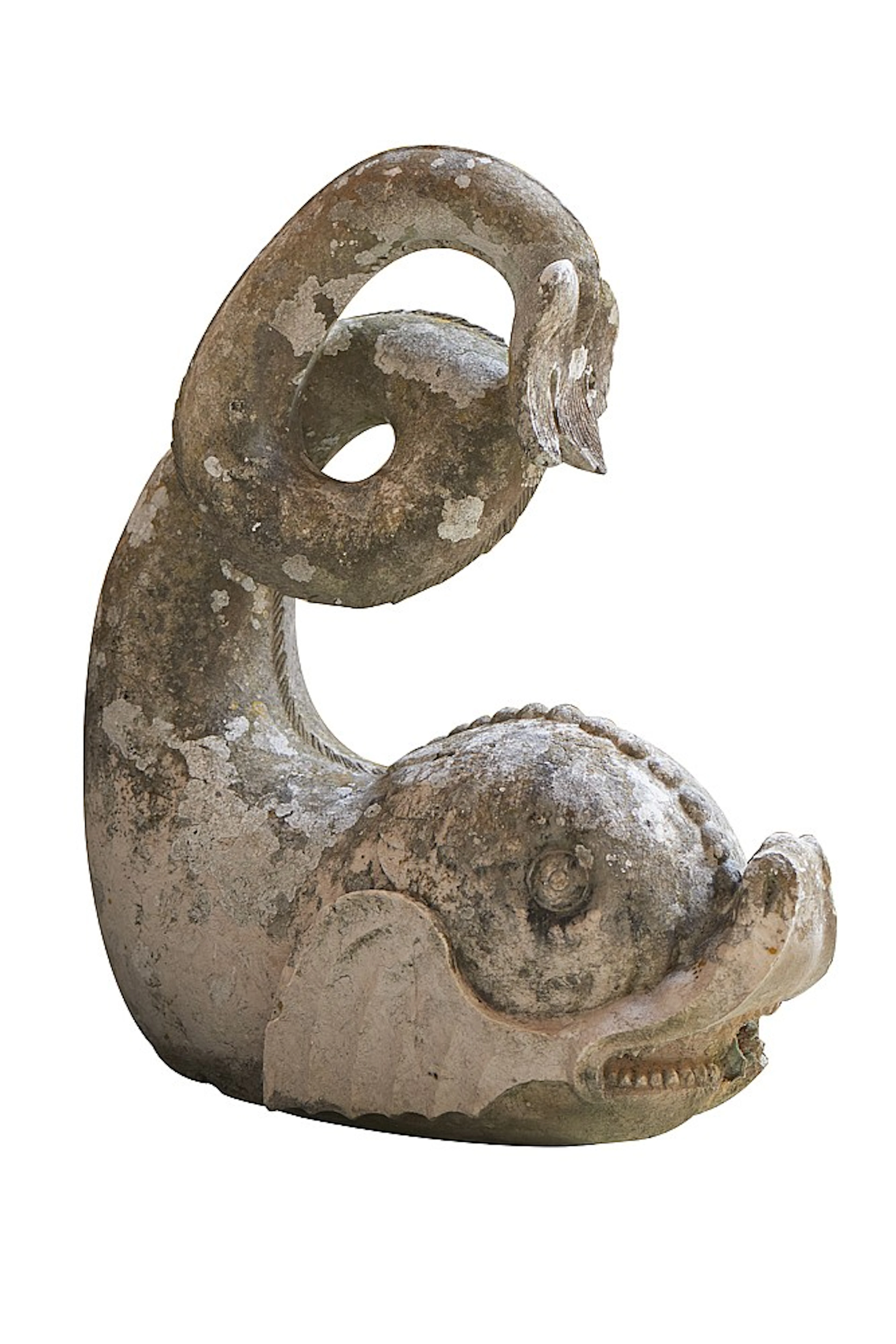 Rara fonte, escultura em forma de golfinho