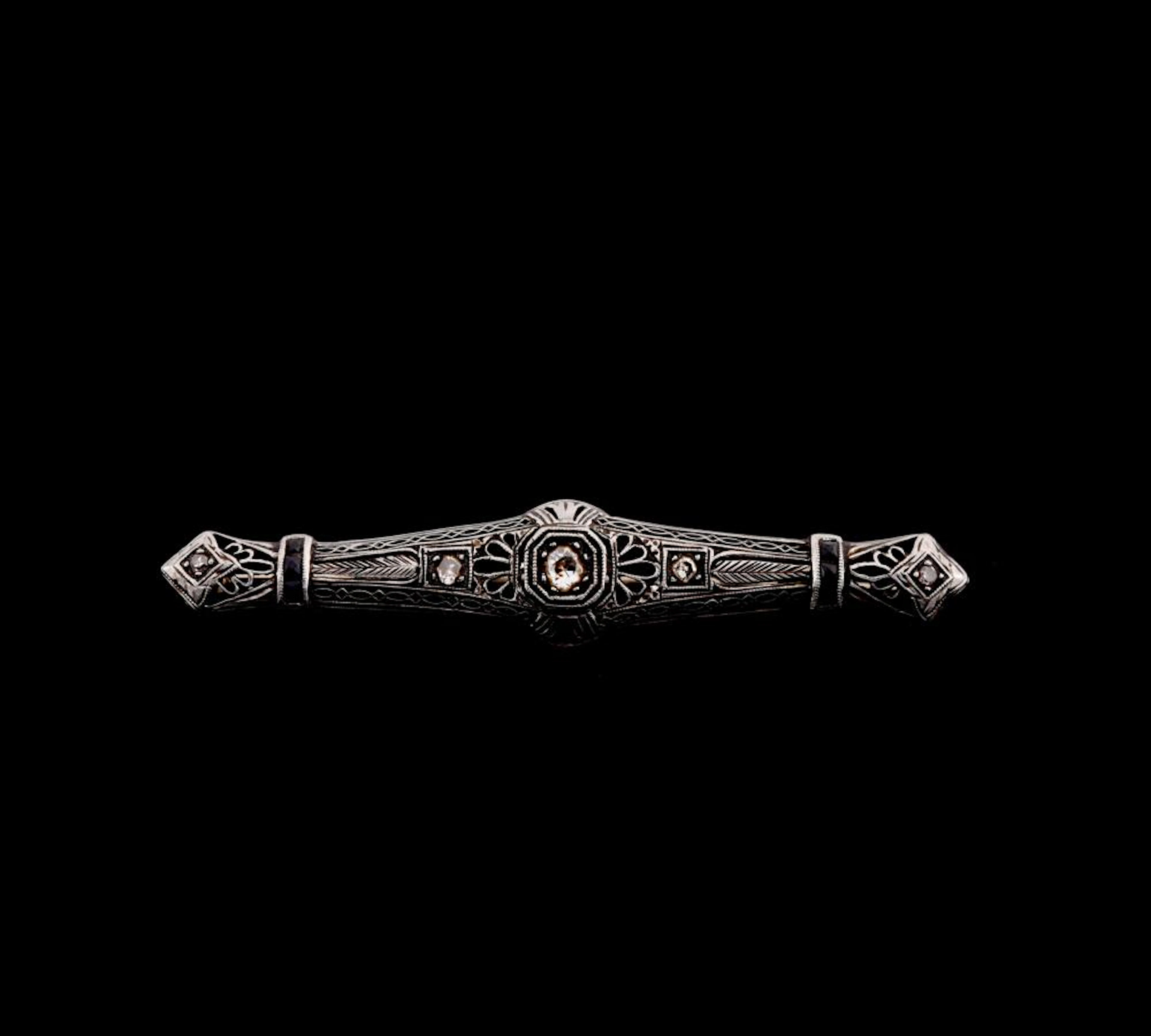 Alfinete ouro, prata, diamantes, safiras, P.5,73g