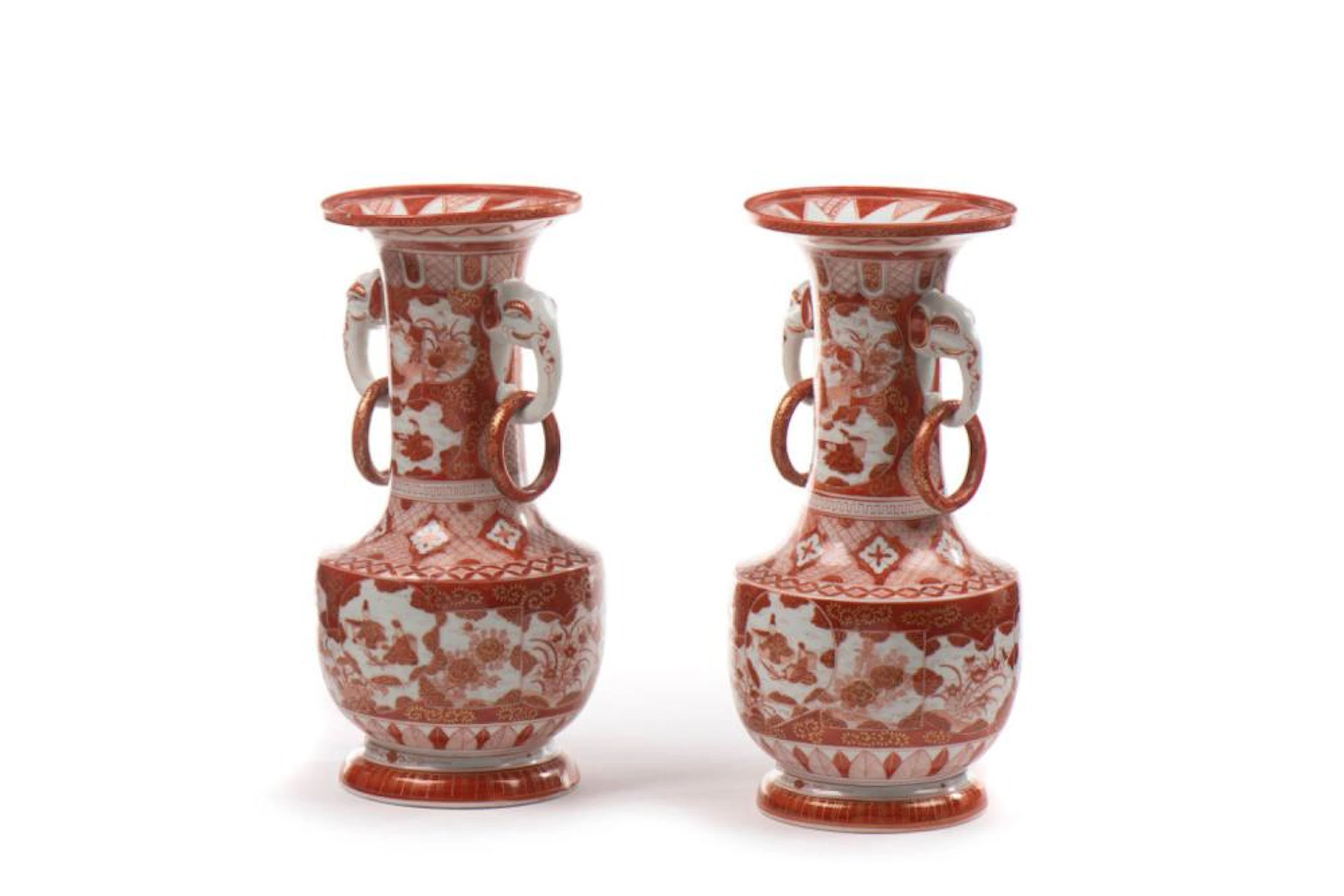 Par de jarras em porcelana japonesa