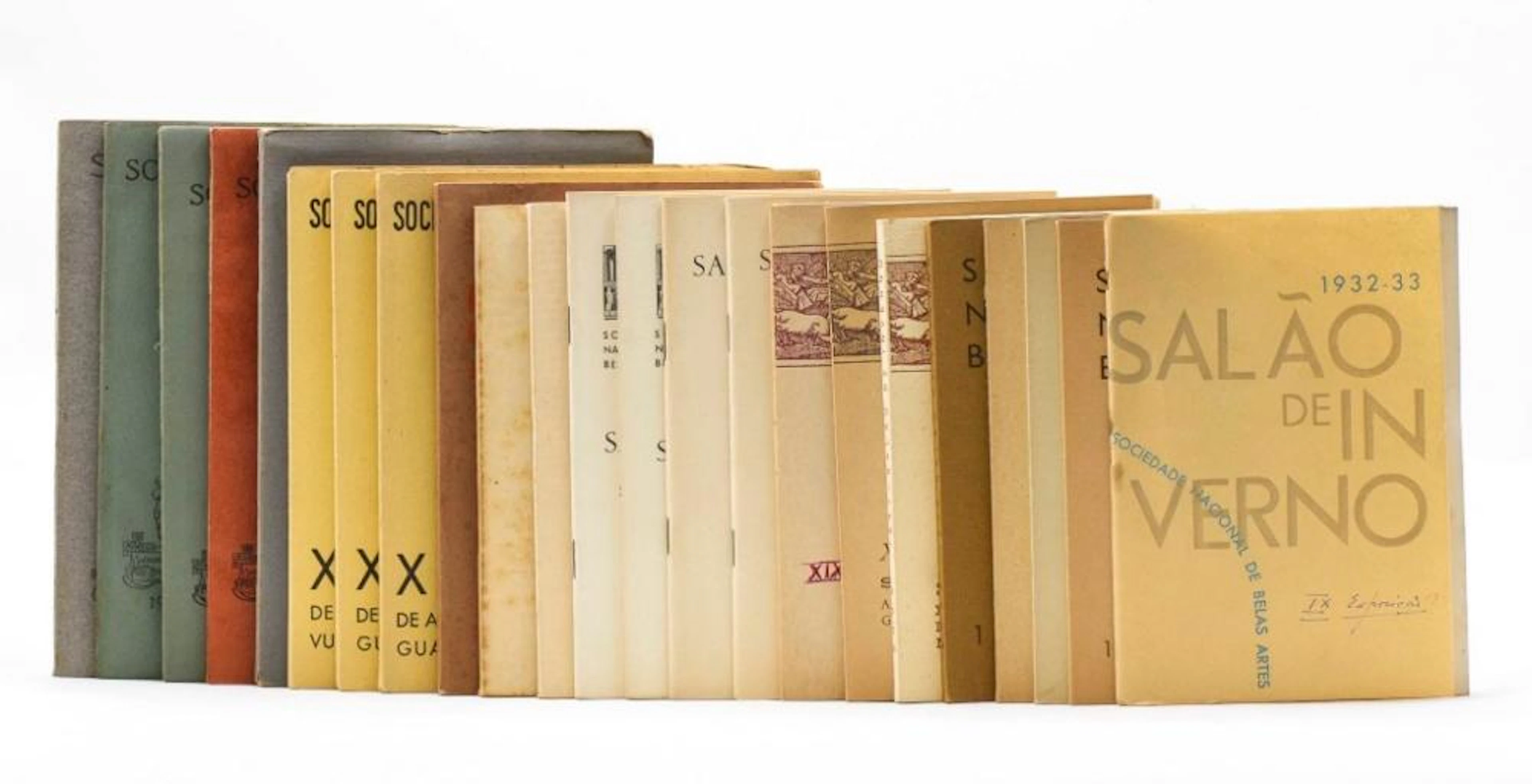 SOCIEDADE NACIONAL DE BELAS ARTES, 23 vols. brs.
