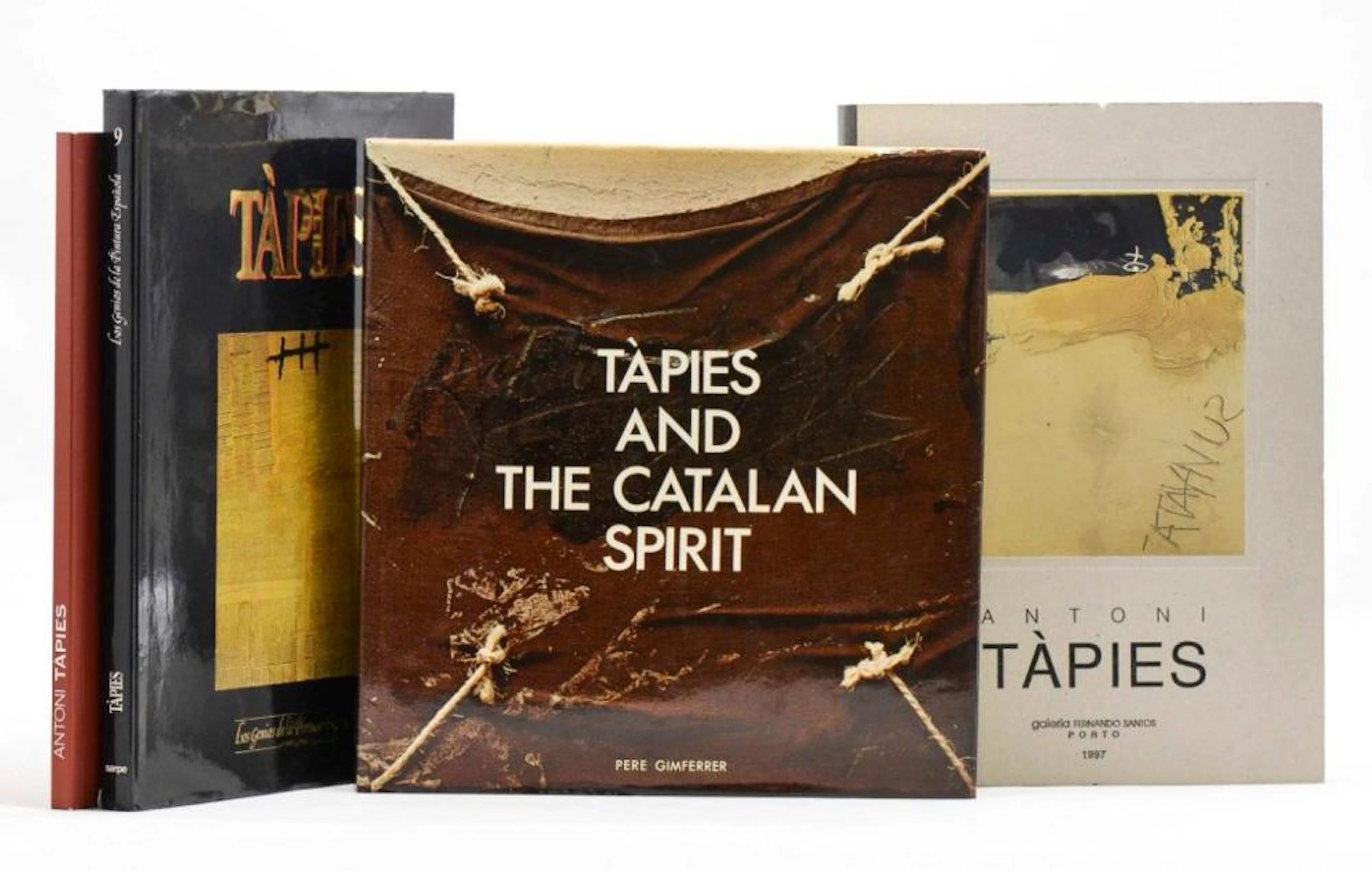 TÀPIES, Antoni. Lote de 4 vols. encs. e br.
