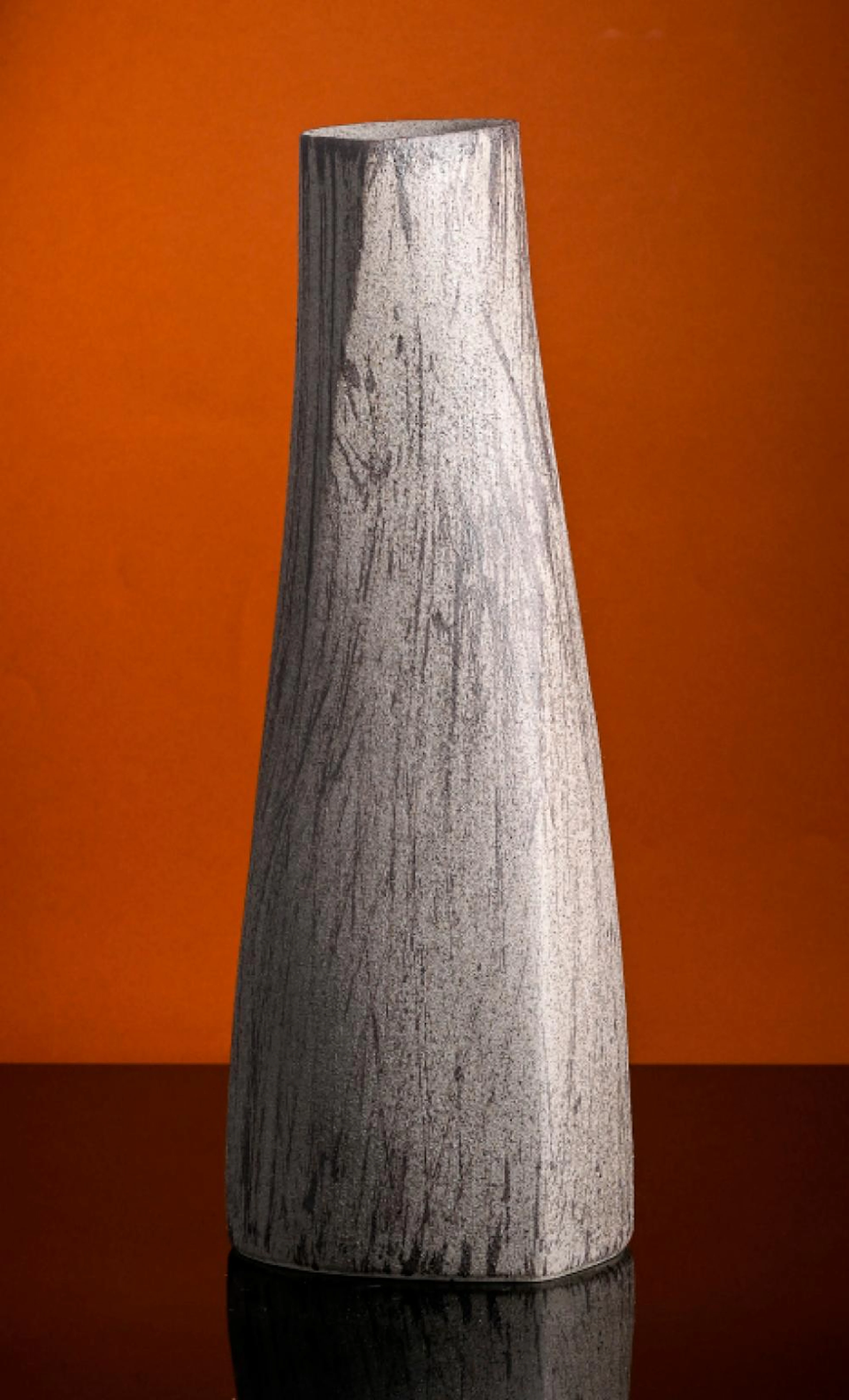Jarra modernista em cerâmica japonesa