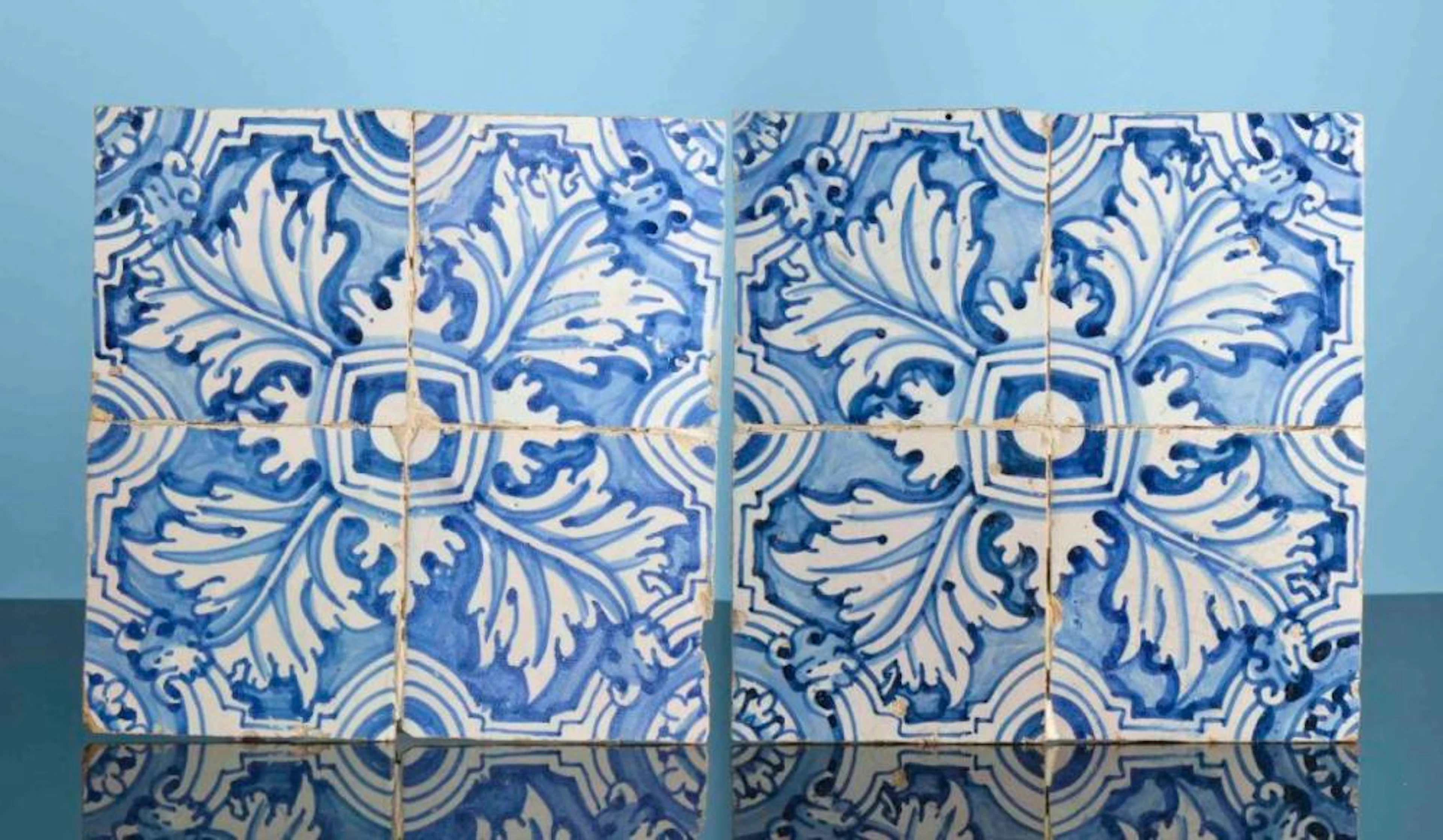 Dois conjuntos de azulejos do séc. XVII (4+4)