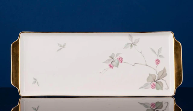 Torteira, em porcelana da Vista Alegre