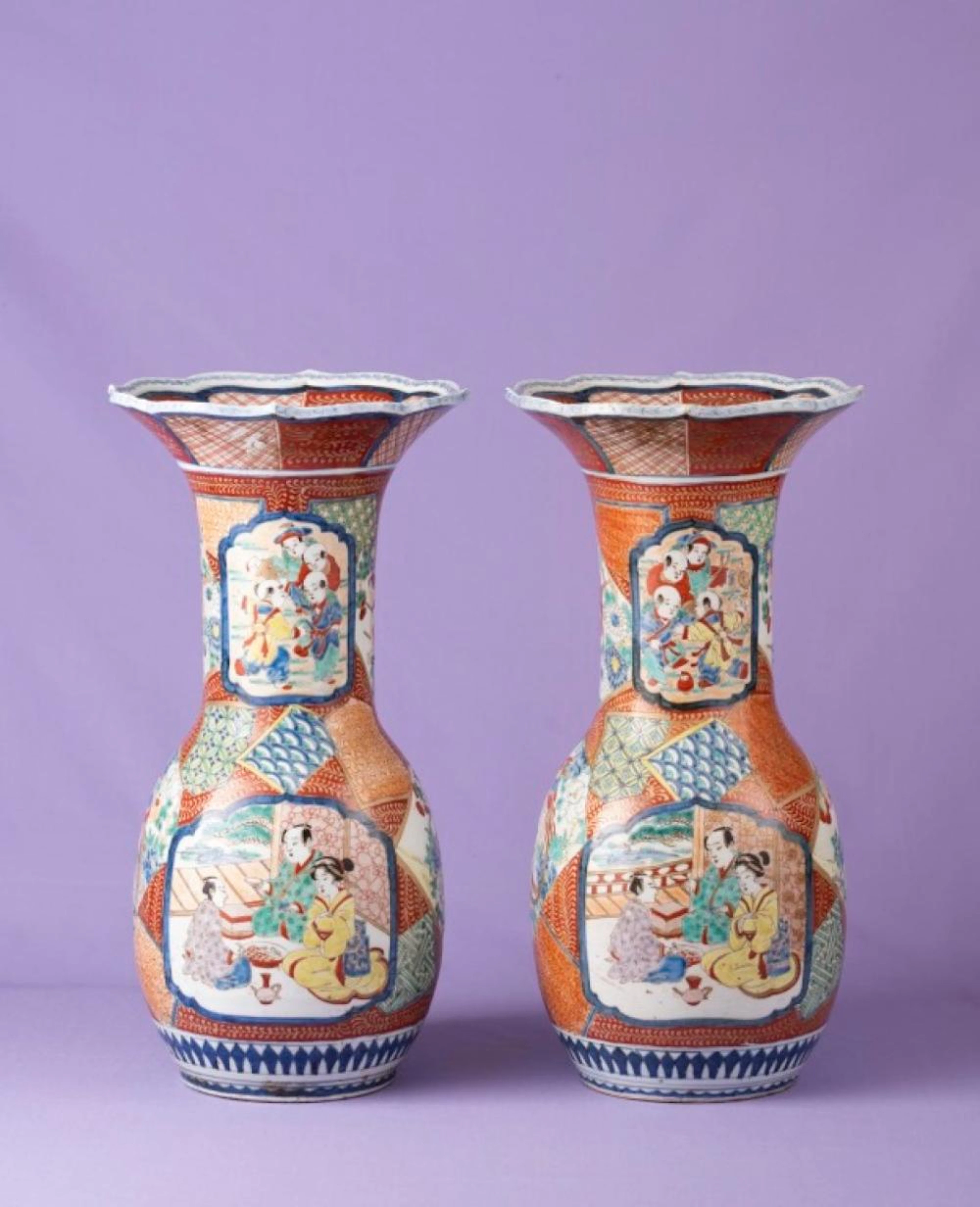 Par de grandes jarras em porcelana japonesa, do séc. XIX (2)