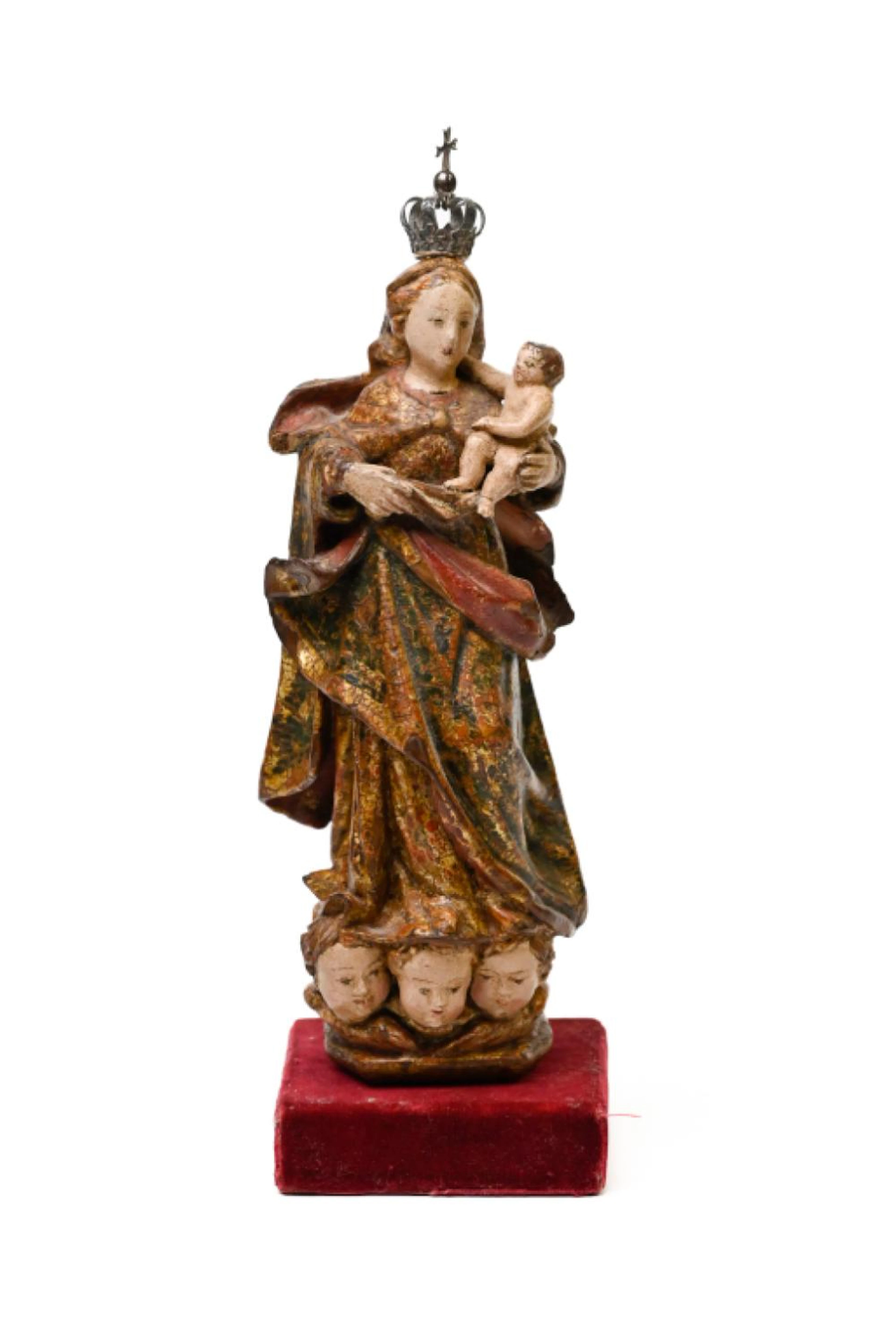 ossa Senhora com o Menino Jesus