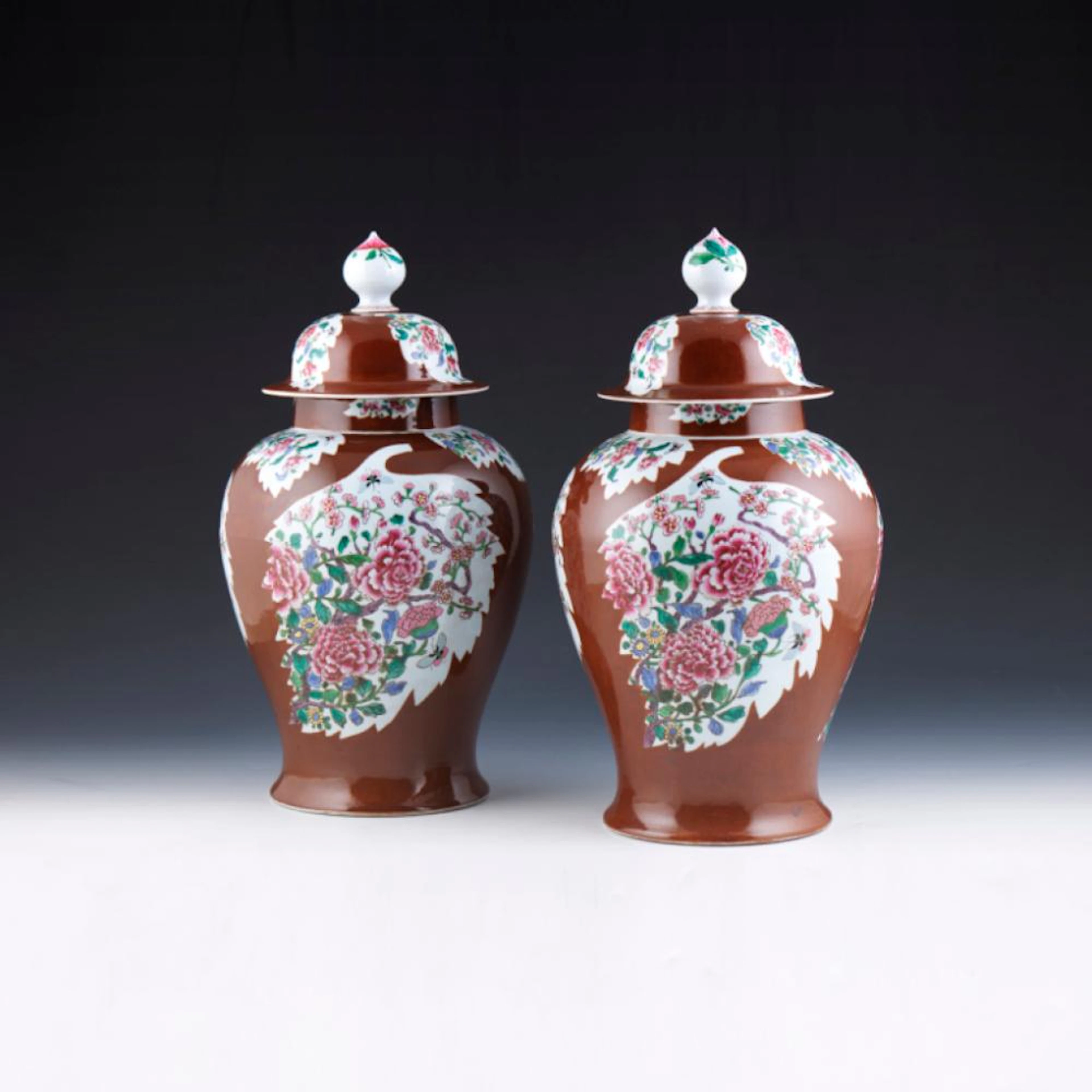Par de potes c/ tampa em porcelana chinesa (2)