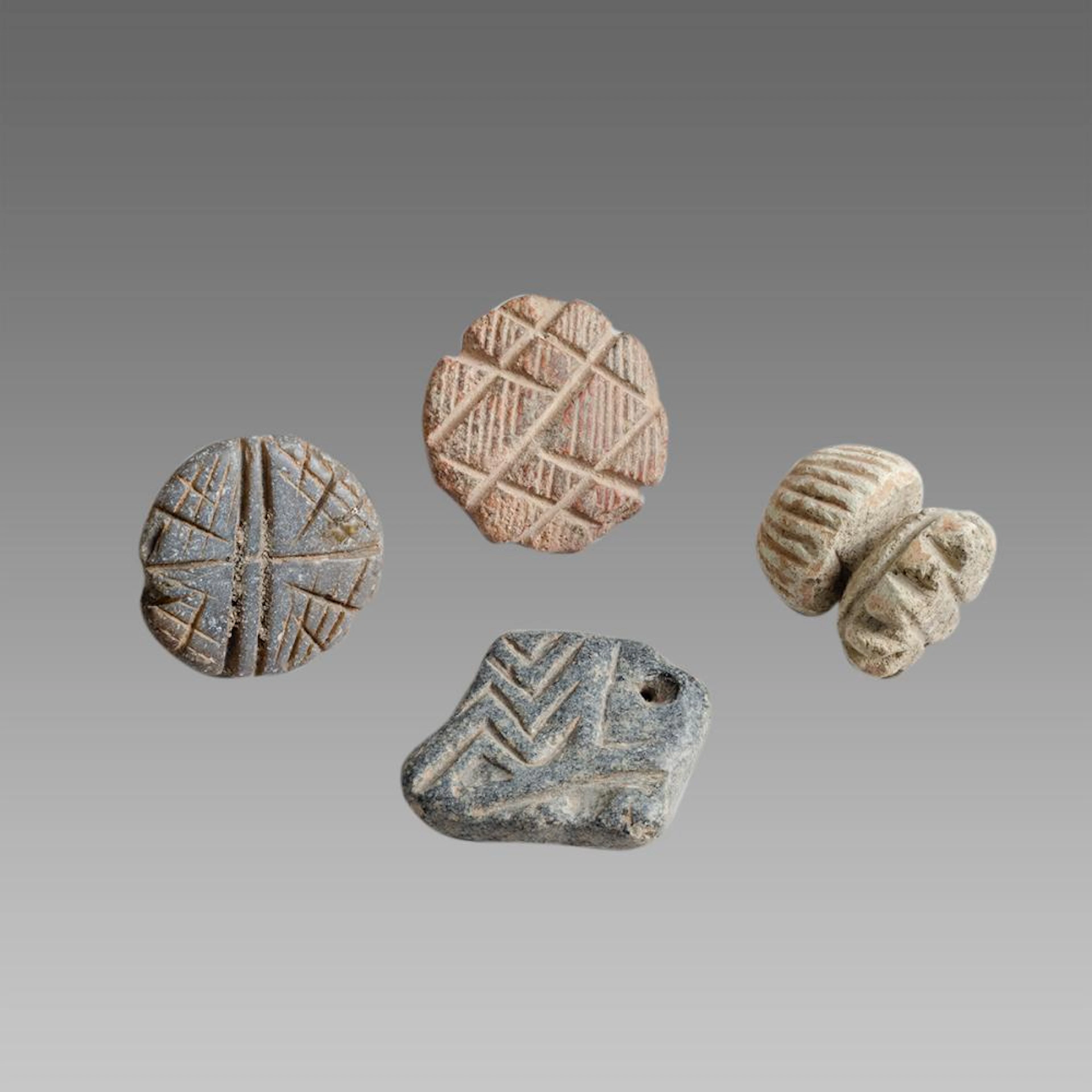 Lot of 4 Ancient Mesopotamian stone Seals c.600 BC.