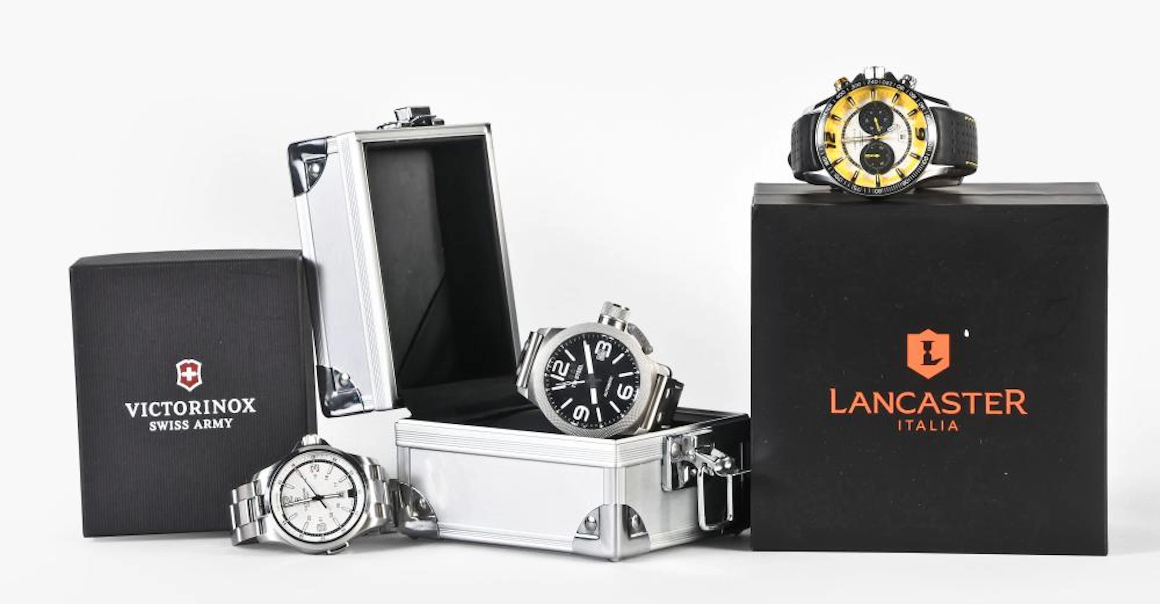 A lot of three wrist watches