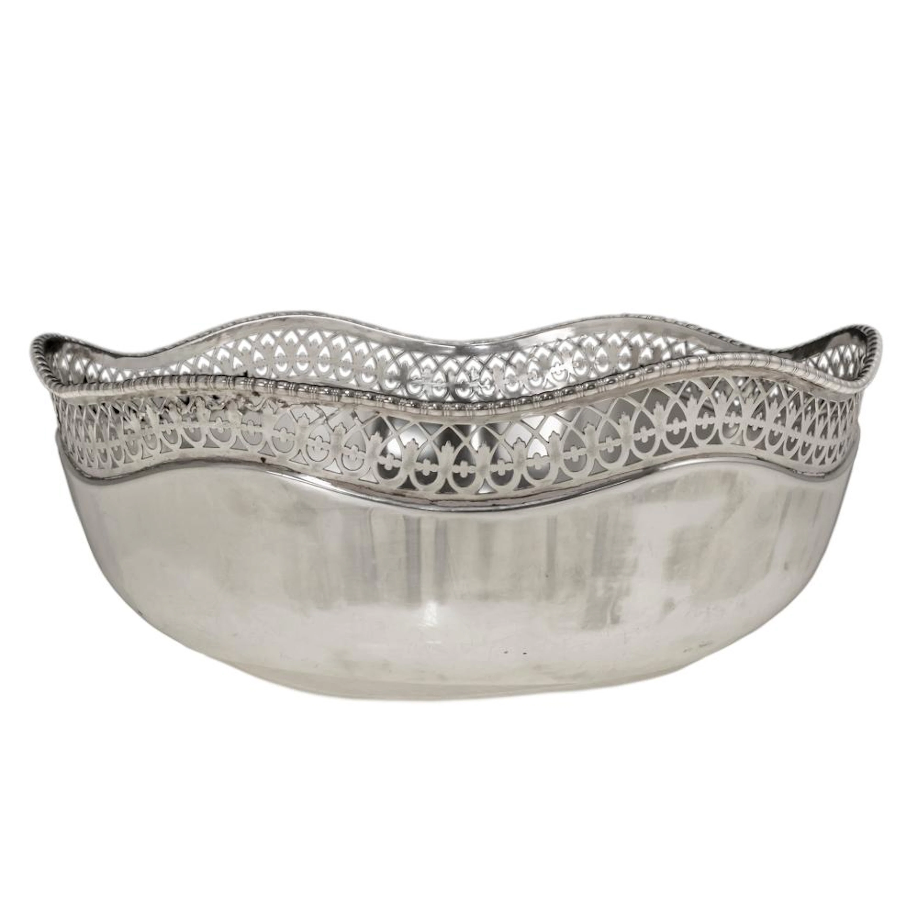 SILVER CENTERPIECE BOWL, WILHELM T. BINDER, GERMANY, CIRCA 1900.