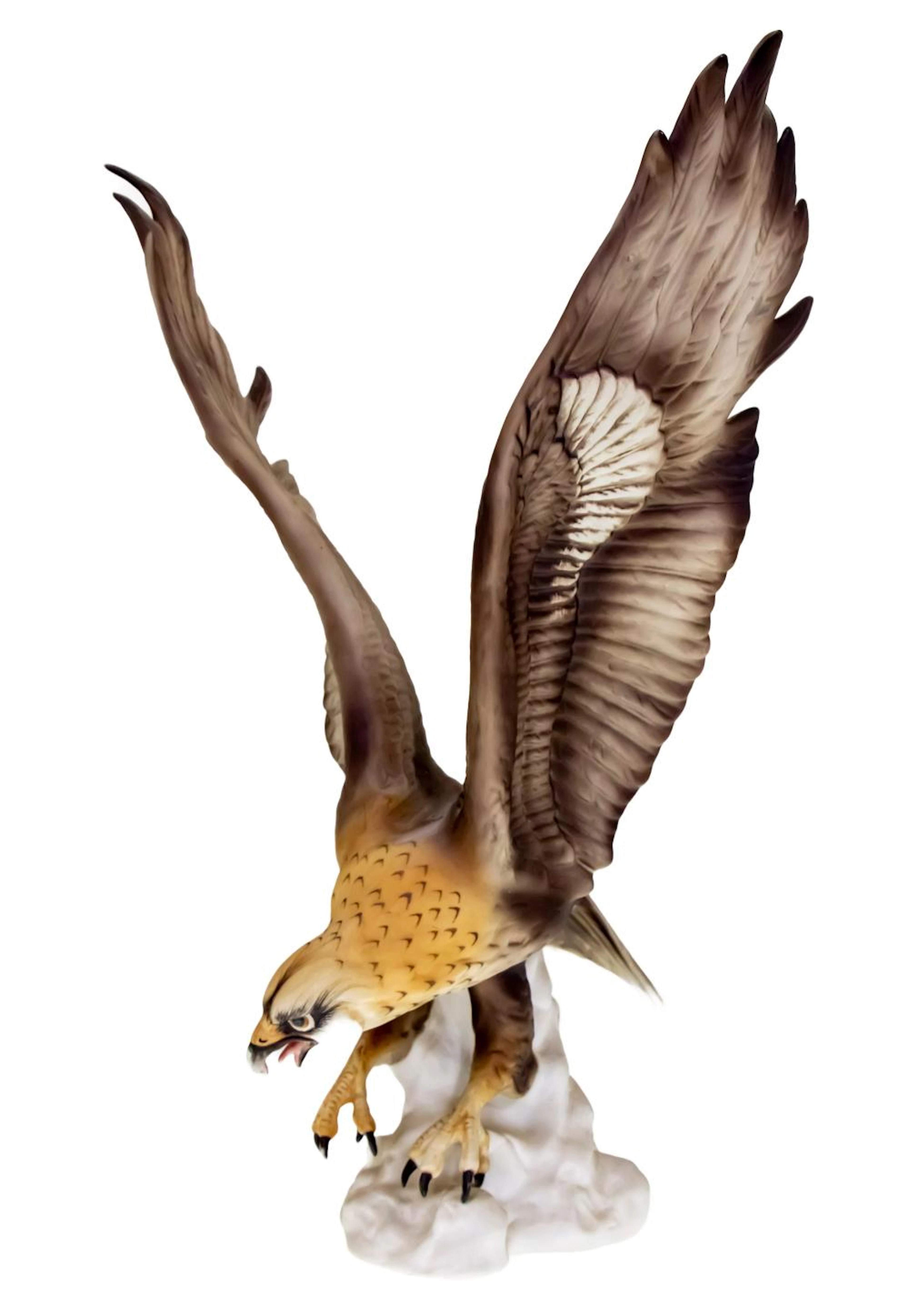 ROYAL DUX PORCEALAIN EAGLE FIGURINE, CZECHOSLOVAKIA, 20TH CENTURY.