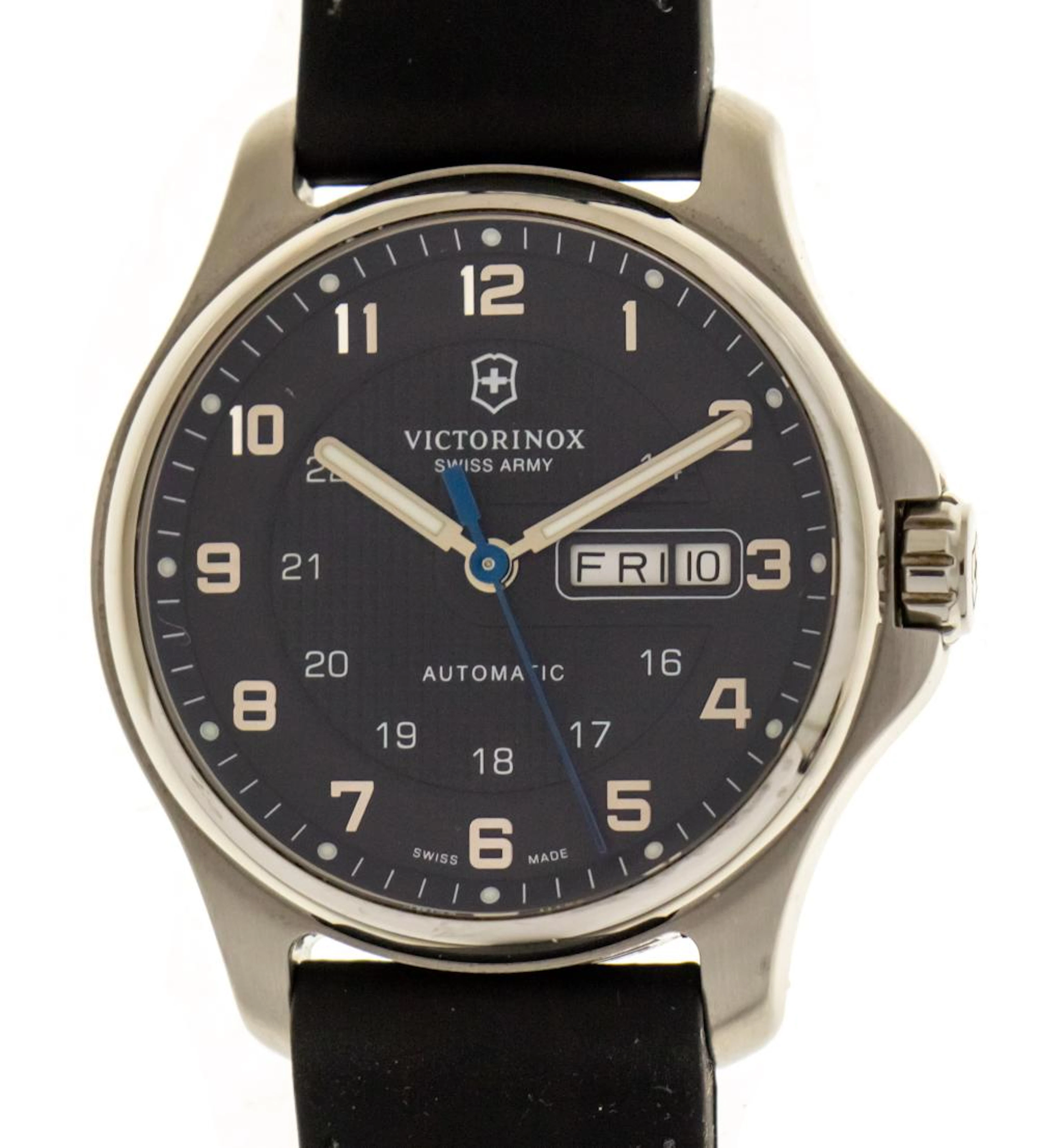 VICTORINOX WRIST WATCH.