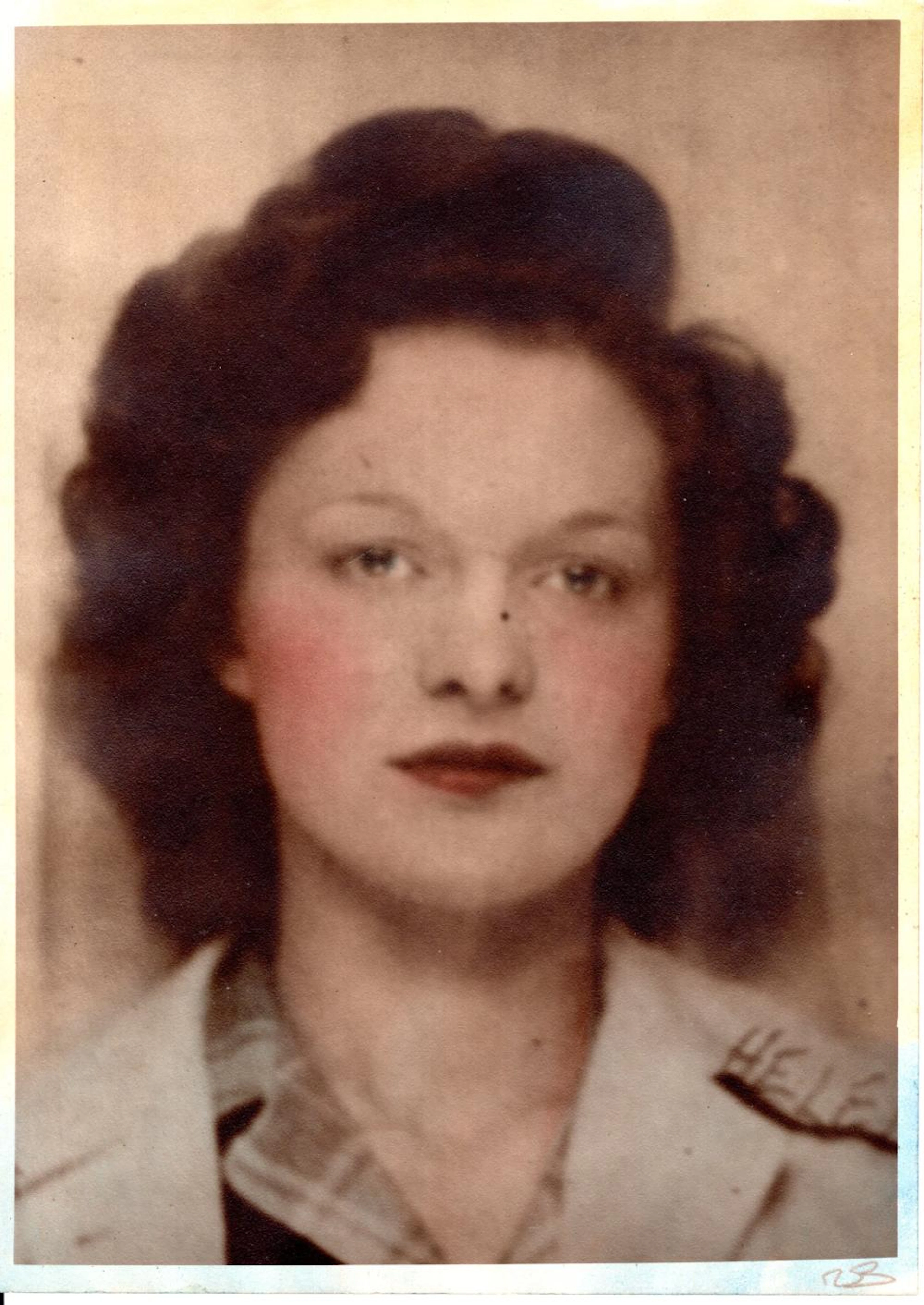 WW2 photobooth of Helen