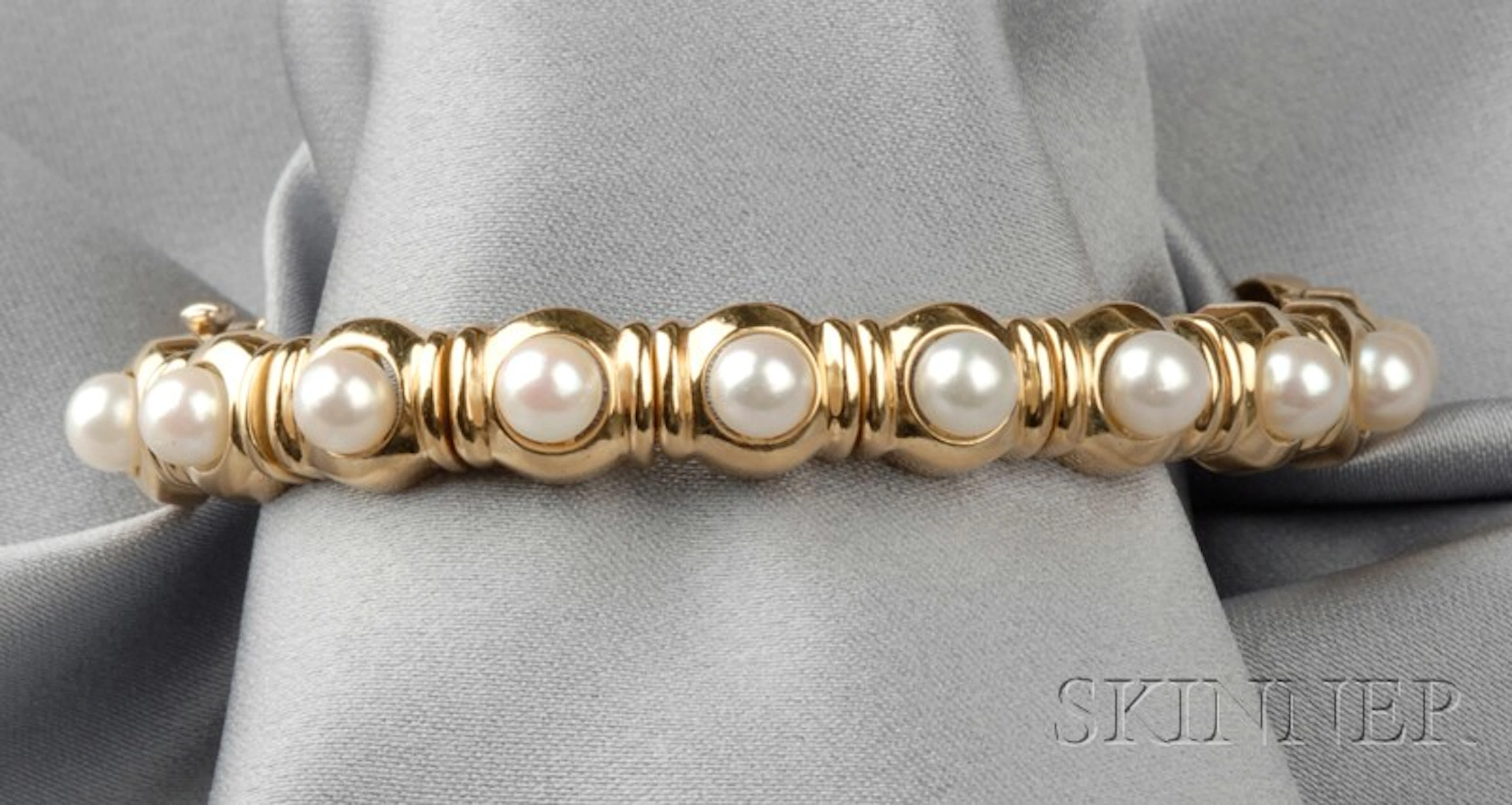18kt Gold and Cultured Pearl Bracelet