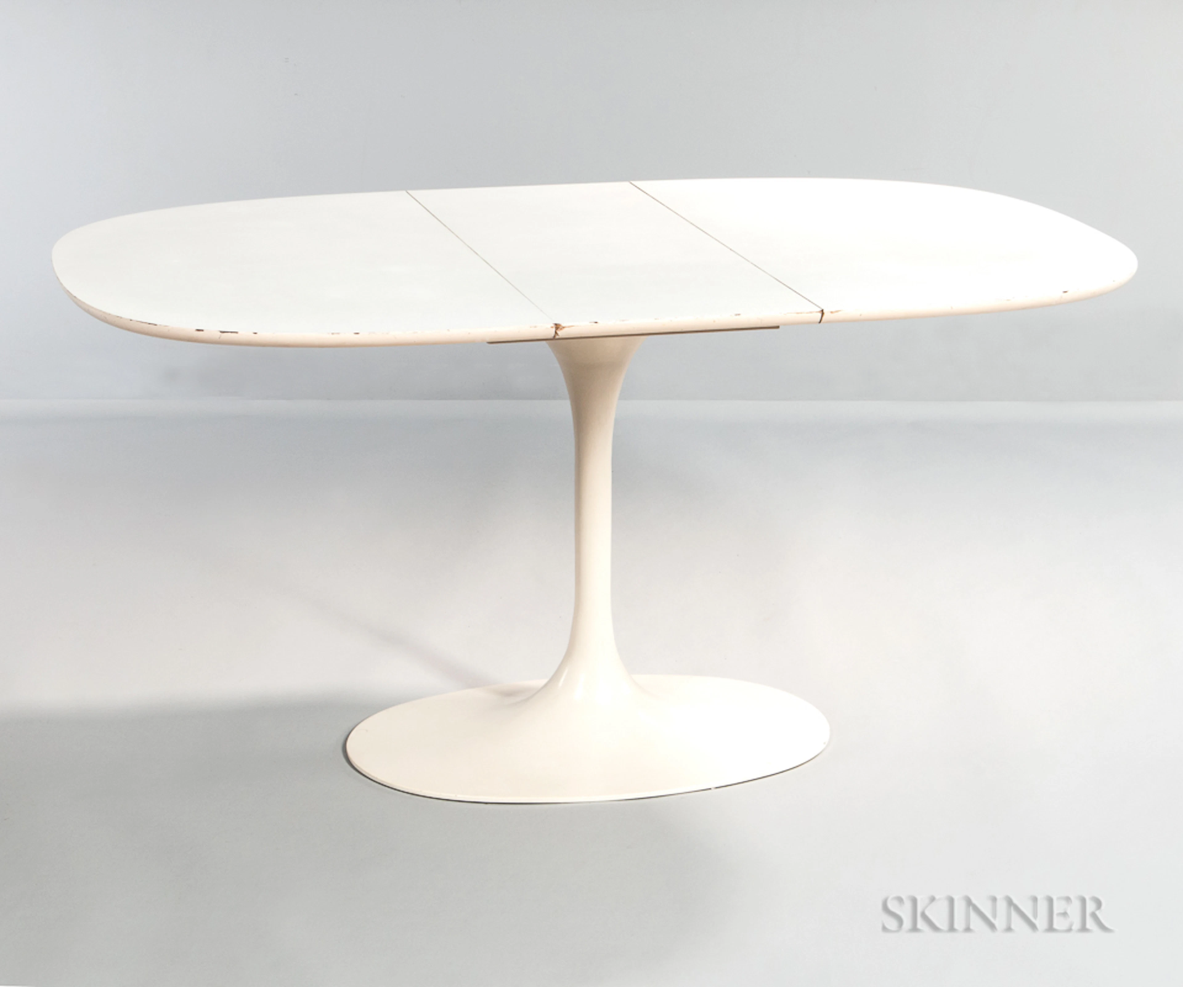 Eero Saarinen Tulip Table