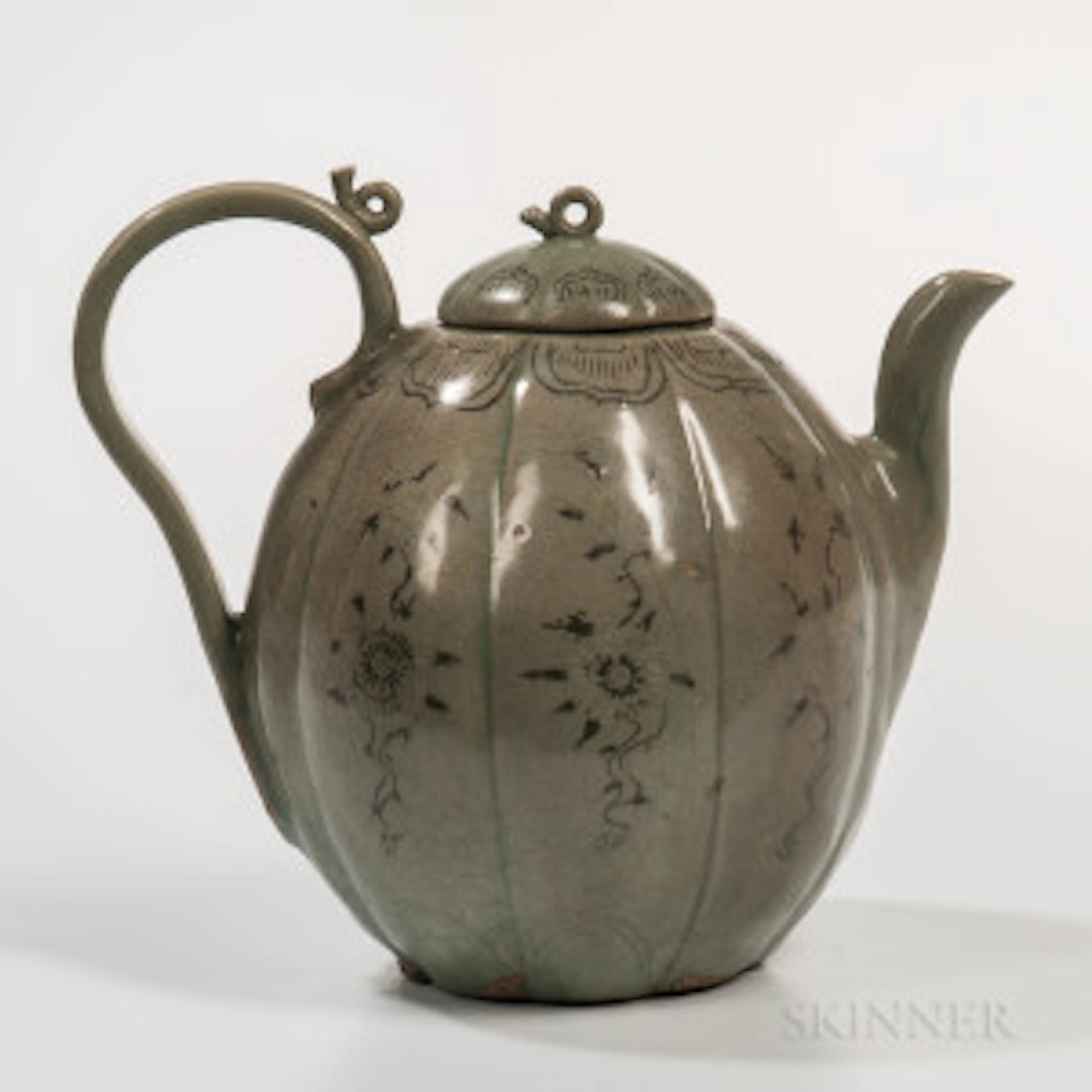 Celadon Sanggam Inlaid Ewer and Cover