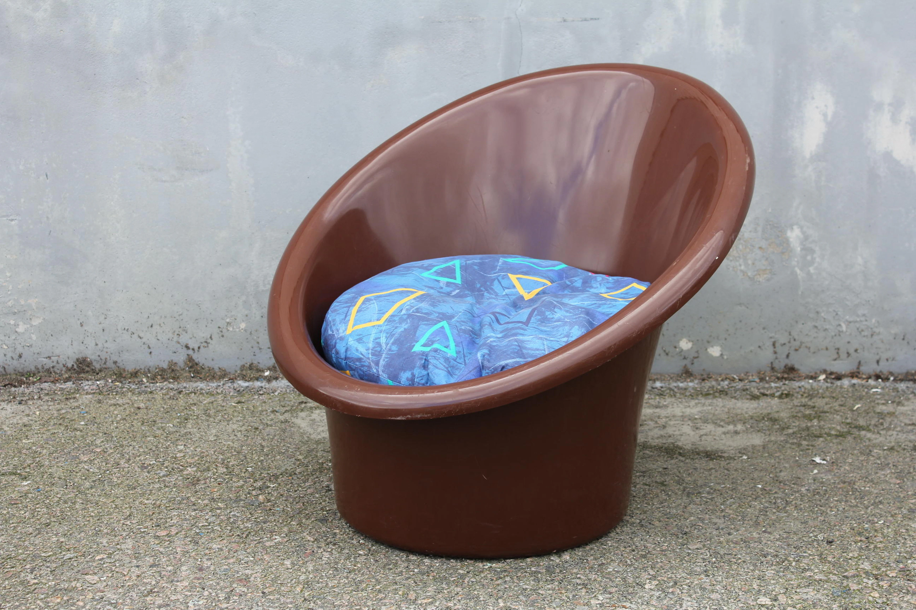 Plastfåtölj, "Skopa", Ikea design Olle Gjerlöv-Knudsen och Torben Lind