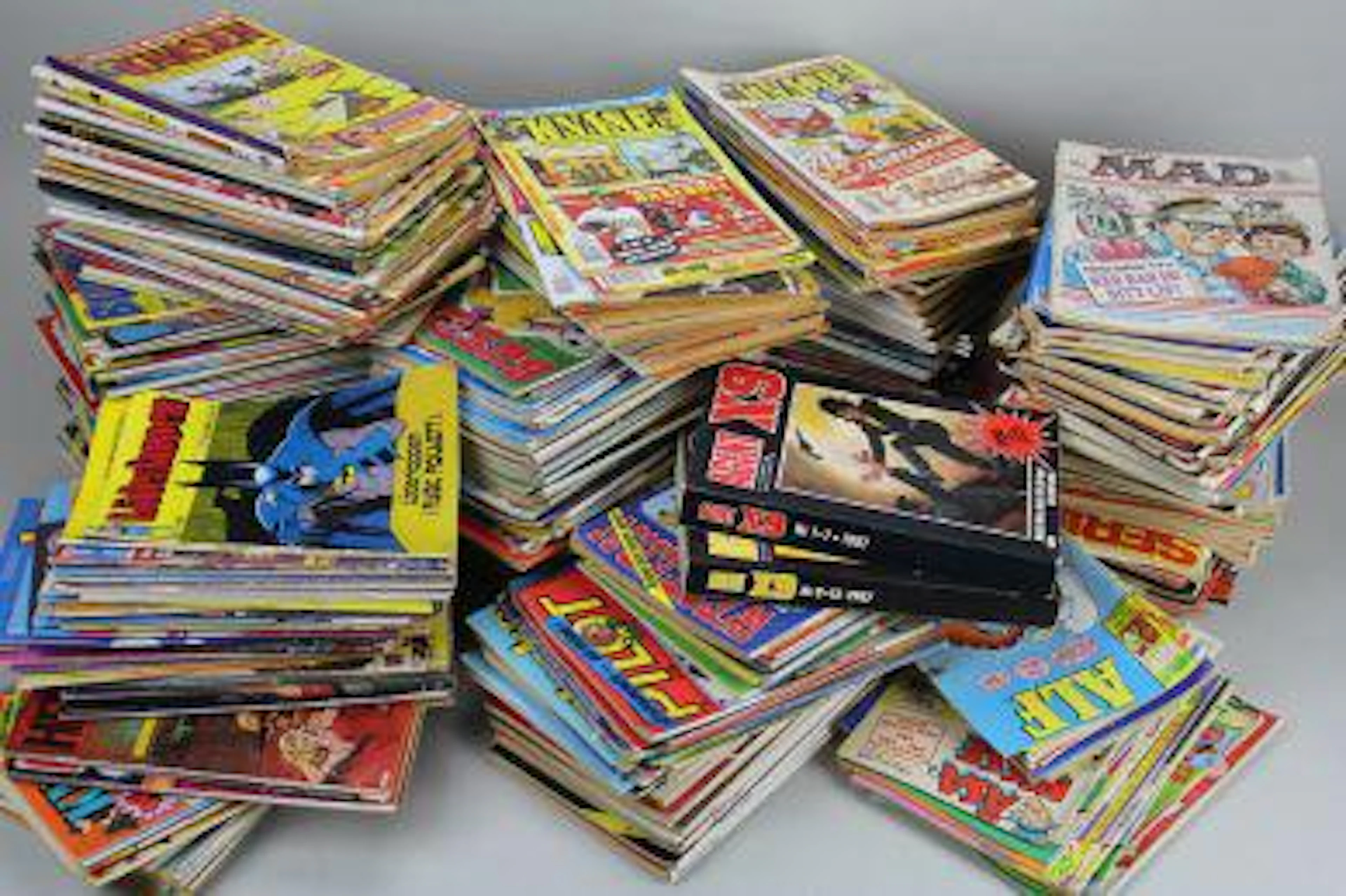 Serietidningar från 70- och 80-talen, Knasen, Seriemagasinet, Agent X9, Buster mm