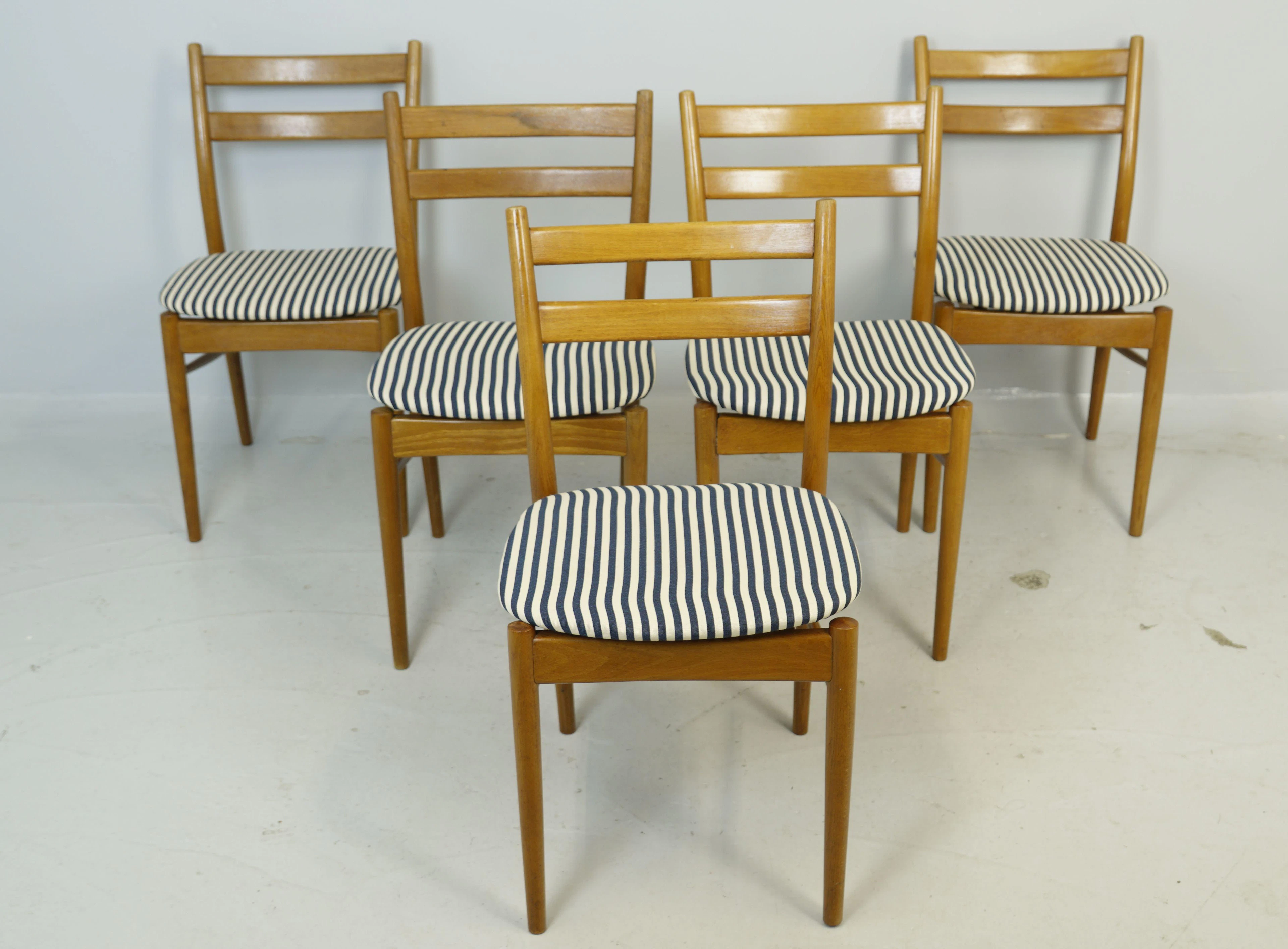 st stolar i teak - Åke Terje, Ikea,1900-talets mitt