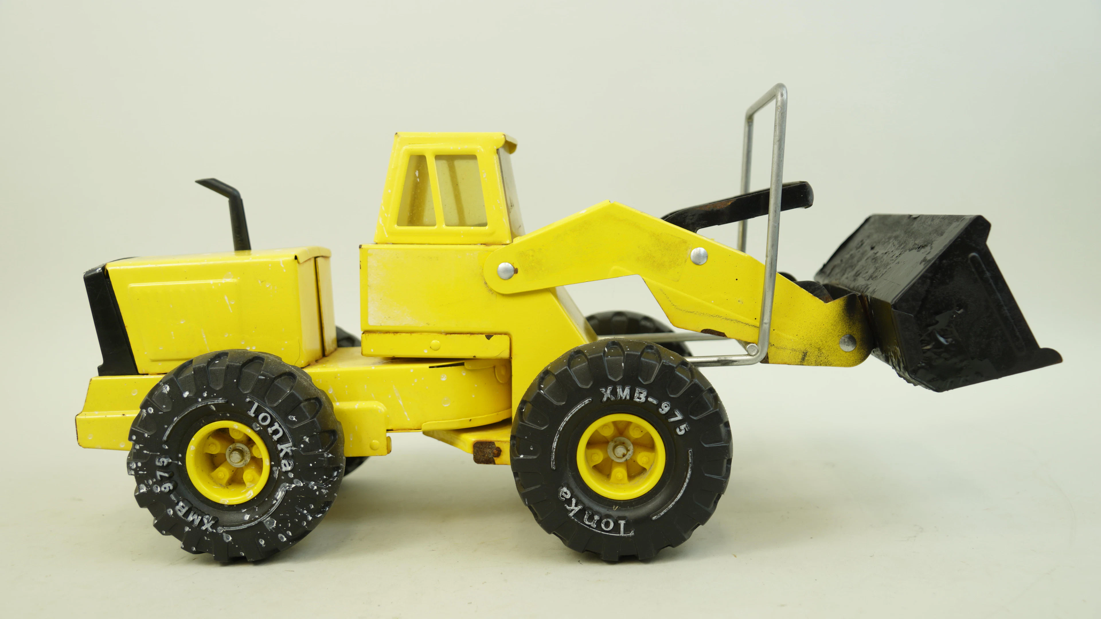 Leksak - Hjullastare Tonka XMB-975 - Plåt