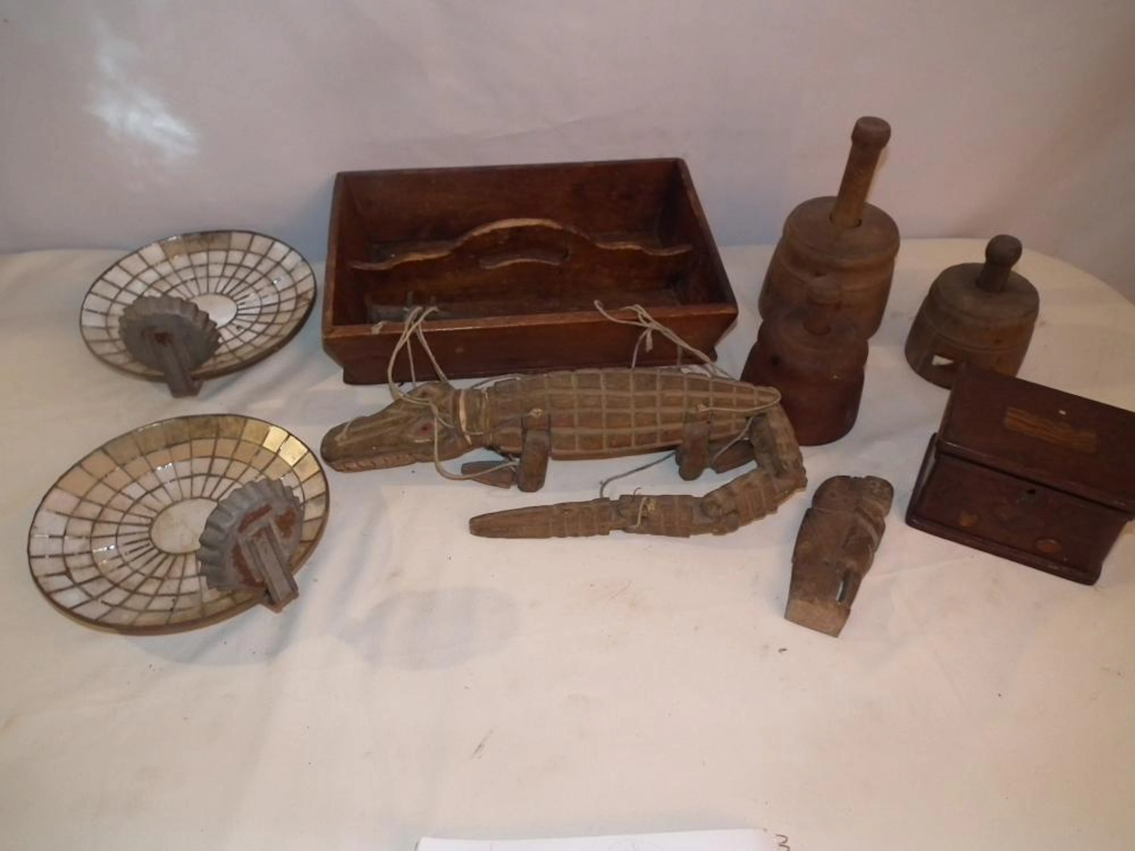 COUNTRY LOT & SCONCES