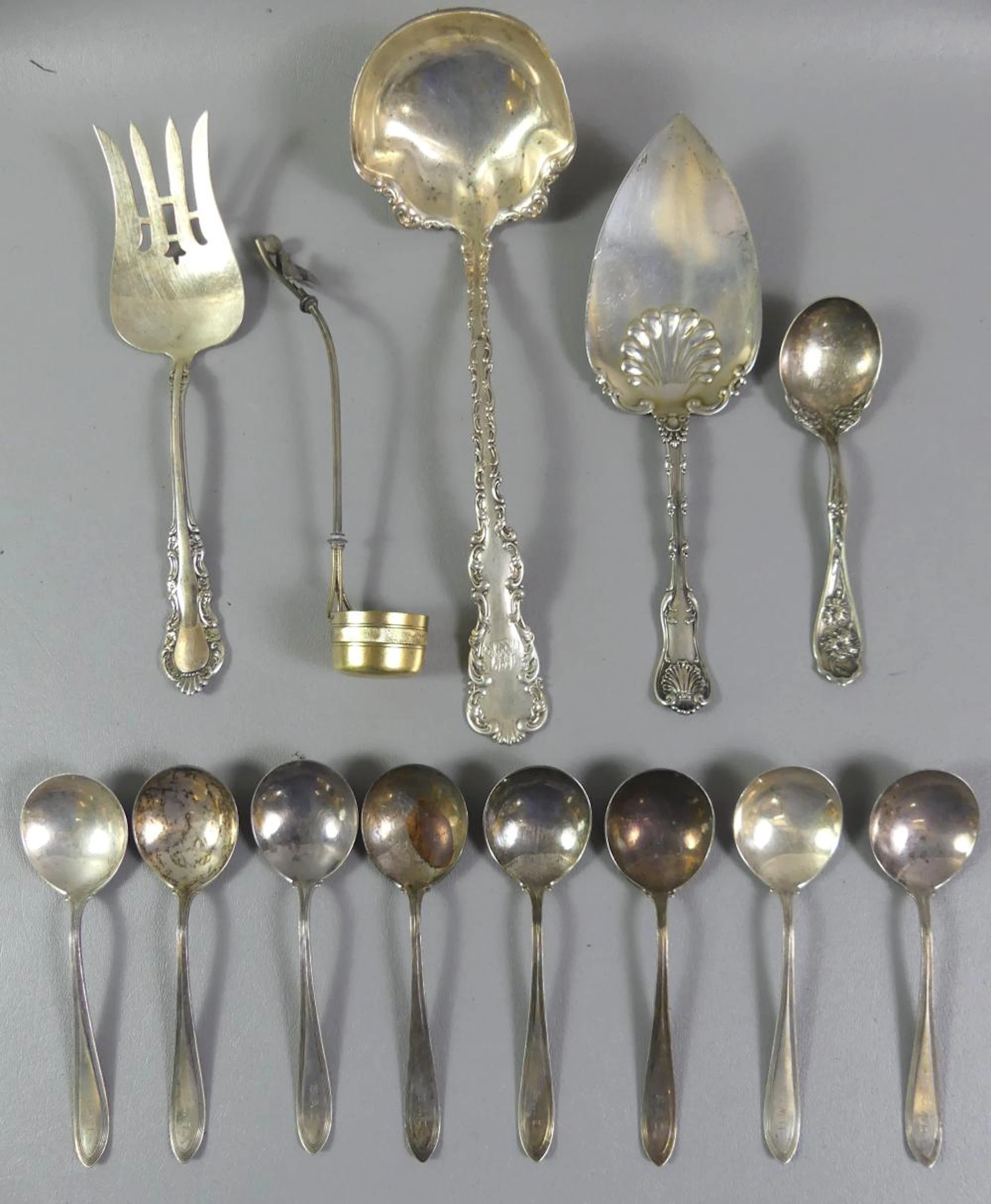 LOT STERLING SILVER FLATWARE