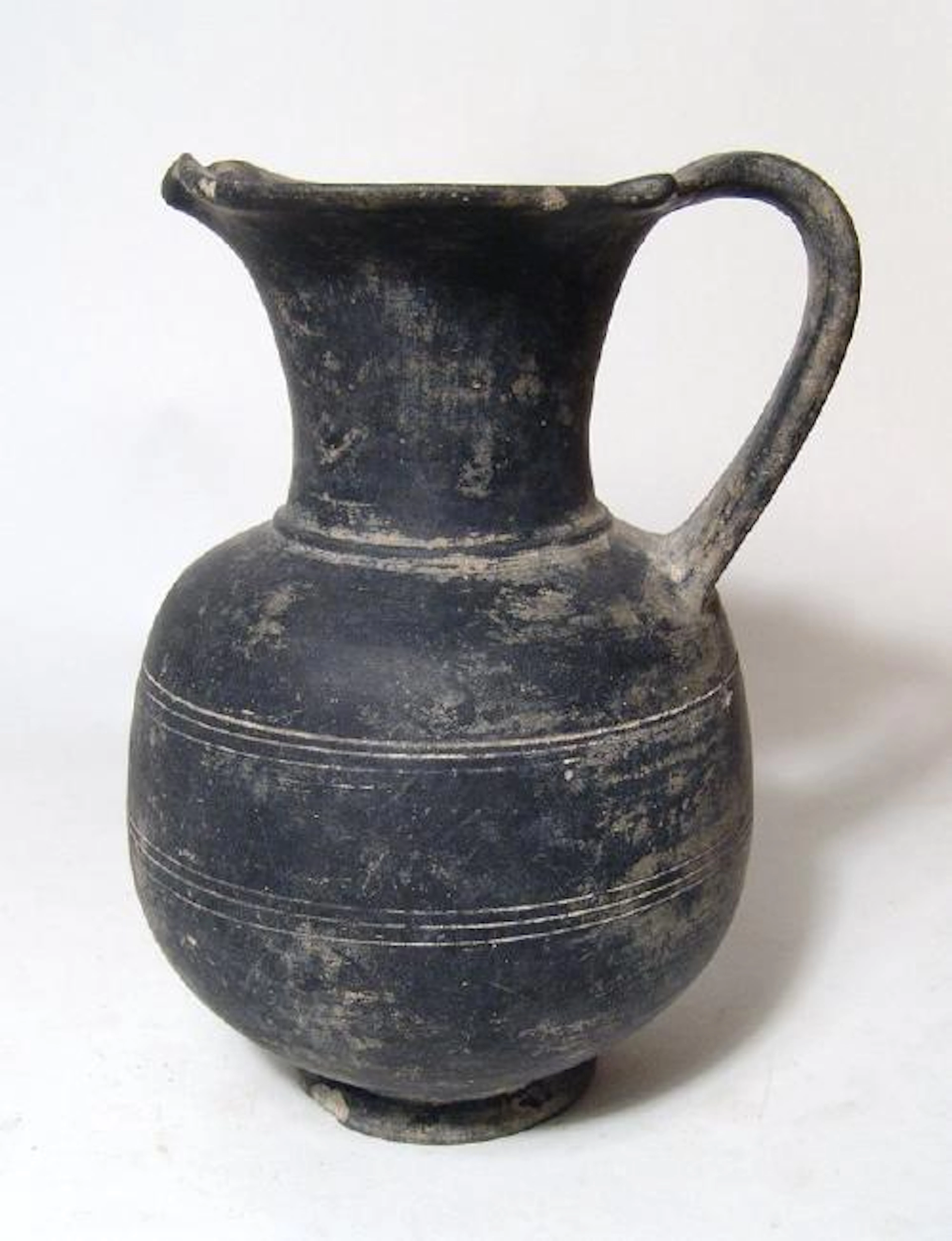 A nice Etruscan bucchero oinochoe, Italic