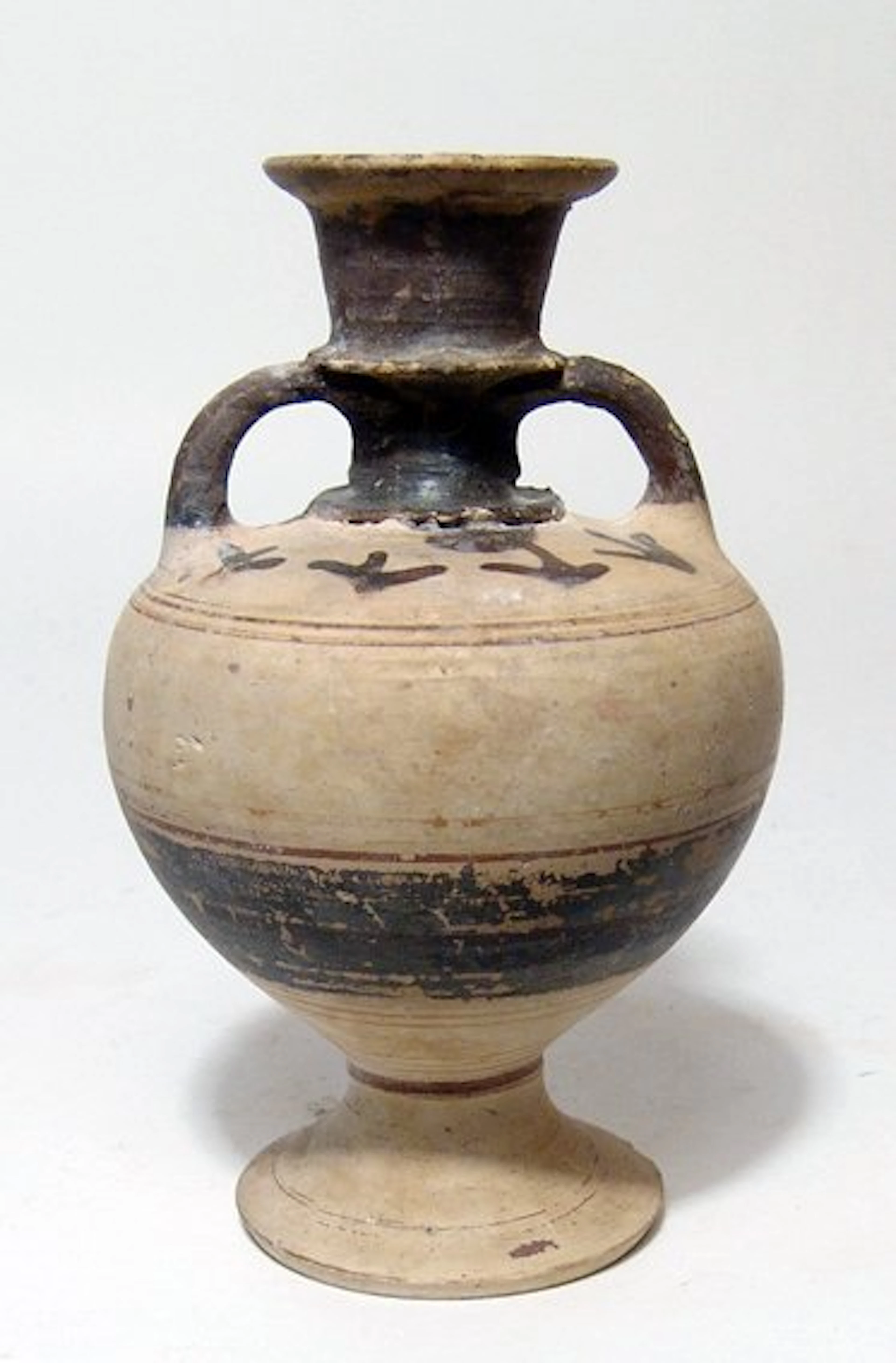 An Eastern Mediterranean amphoriskos
