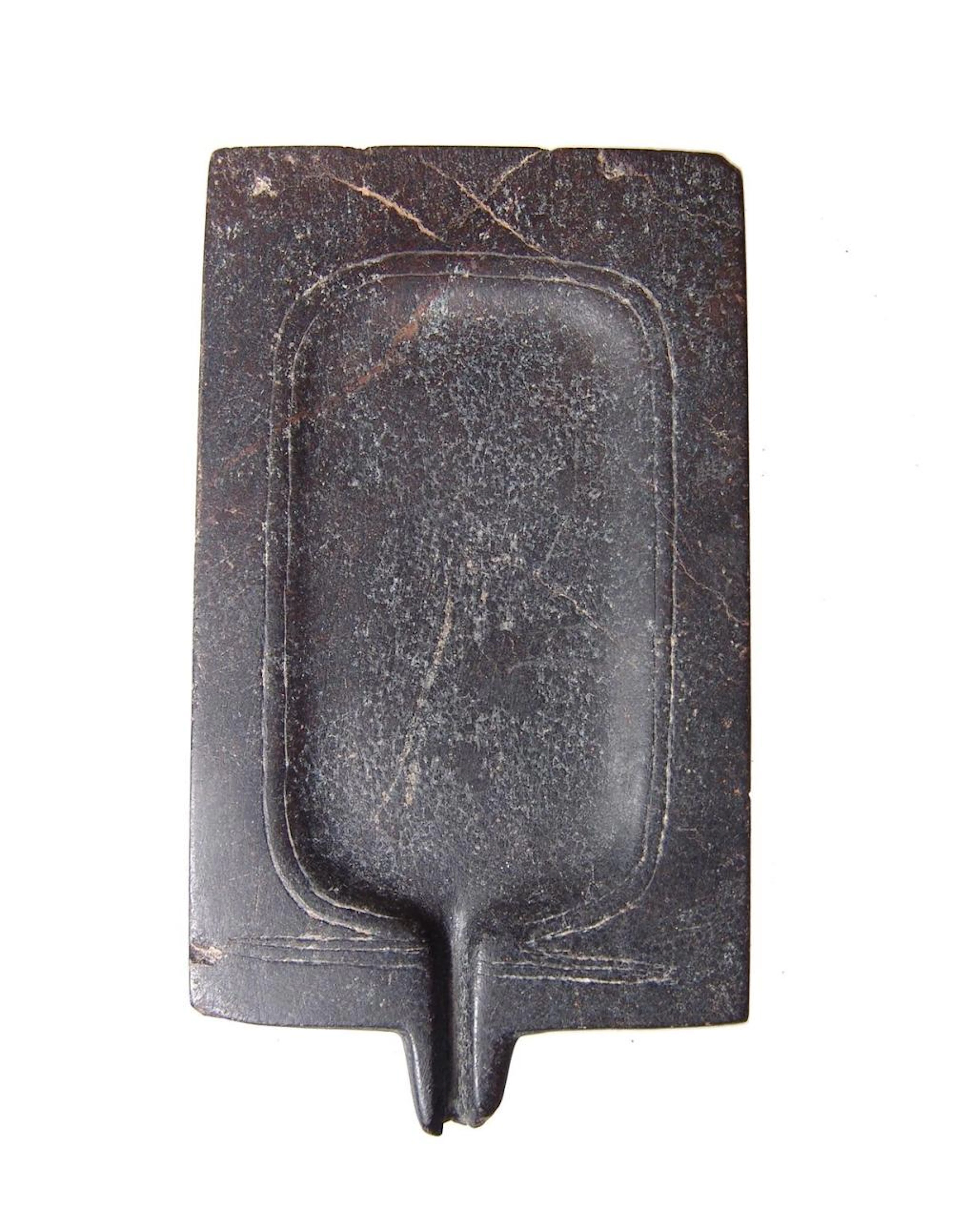 Egyptian diorite grinding palette, Middle Kingdom