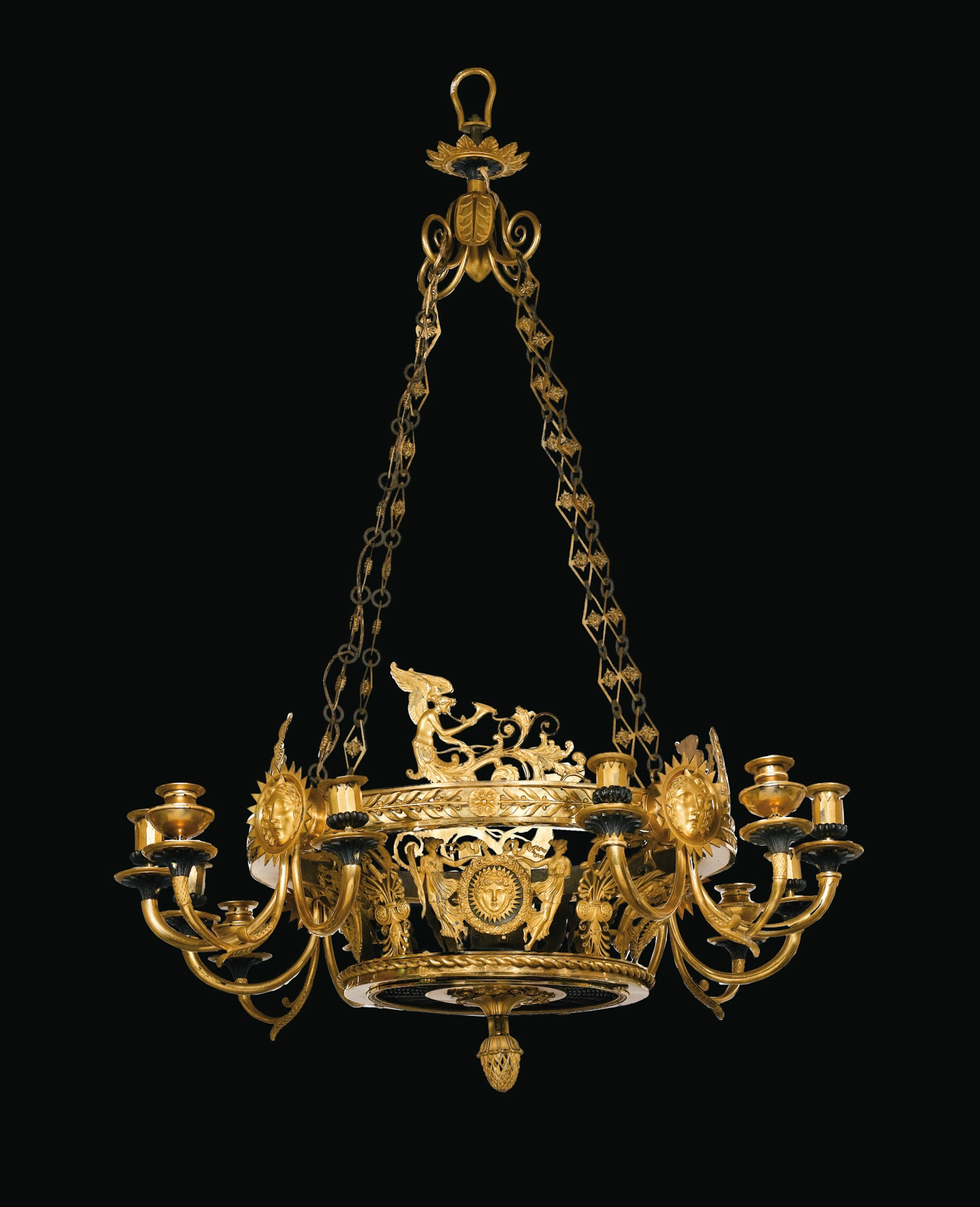 Lustre en bronze patiné et bronze doré, travail russe du début du