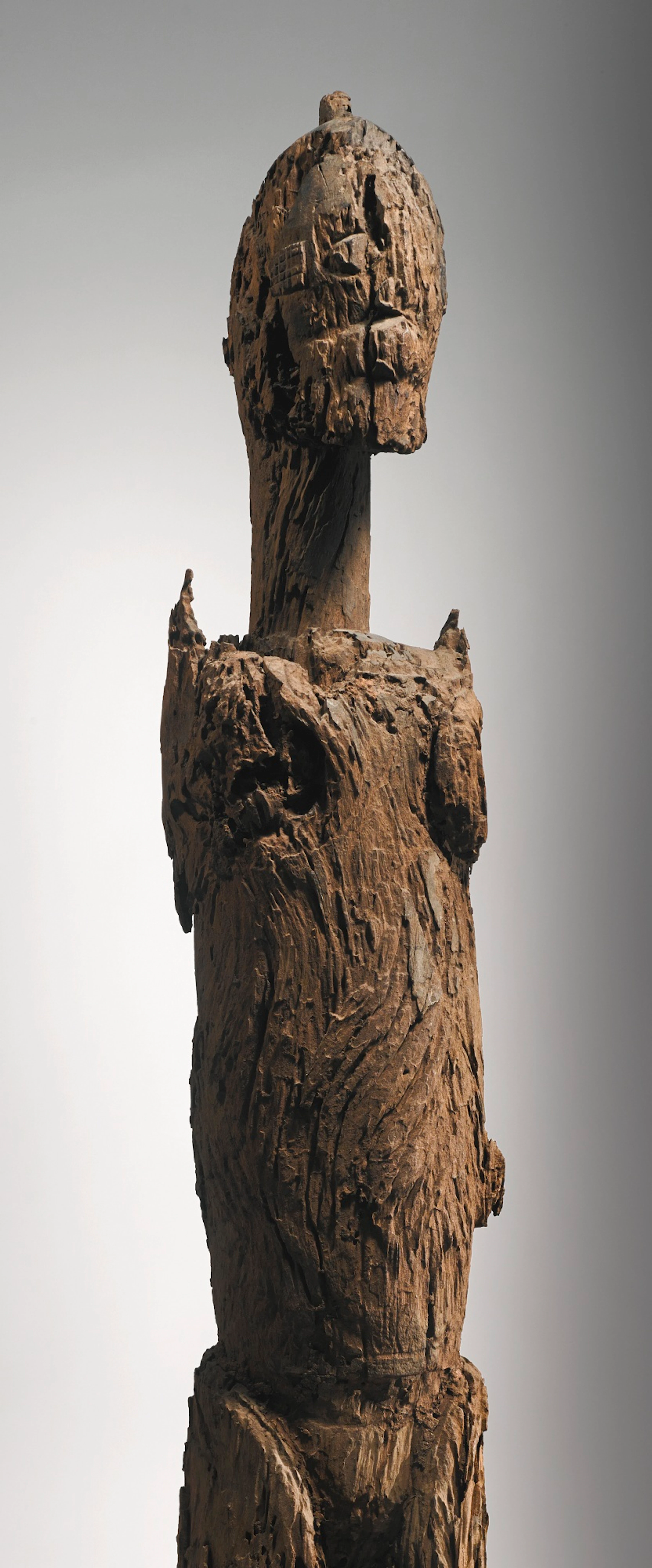 Dogon-n'duleri standing figure, mali