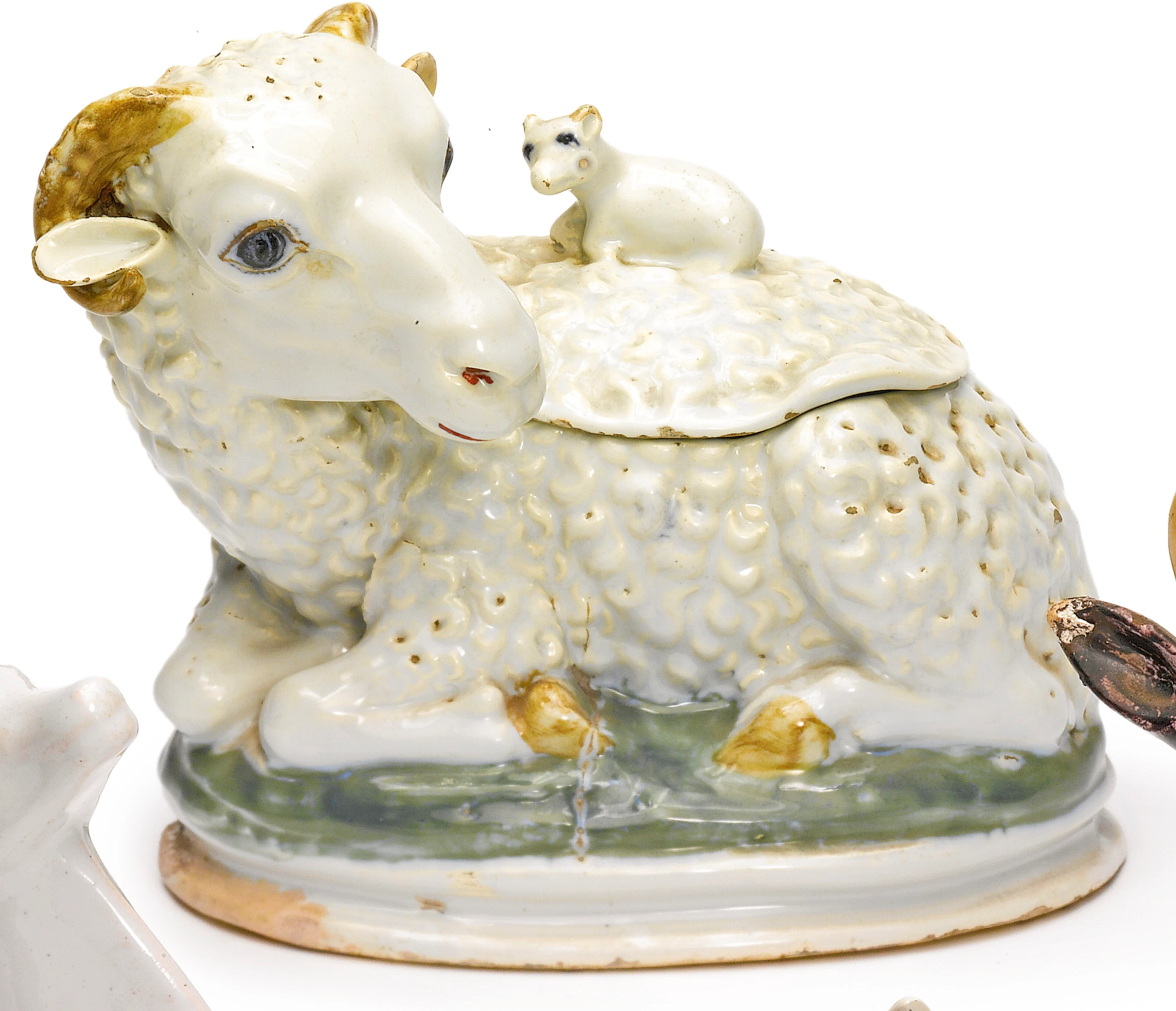 An alcora faïence small sheep tureen and cover circa 1798-1815