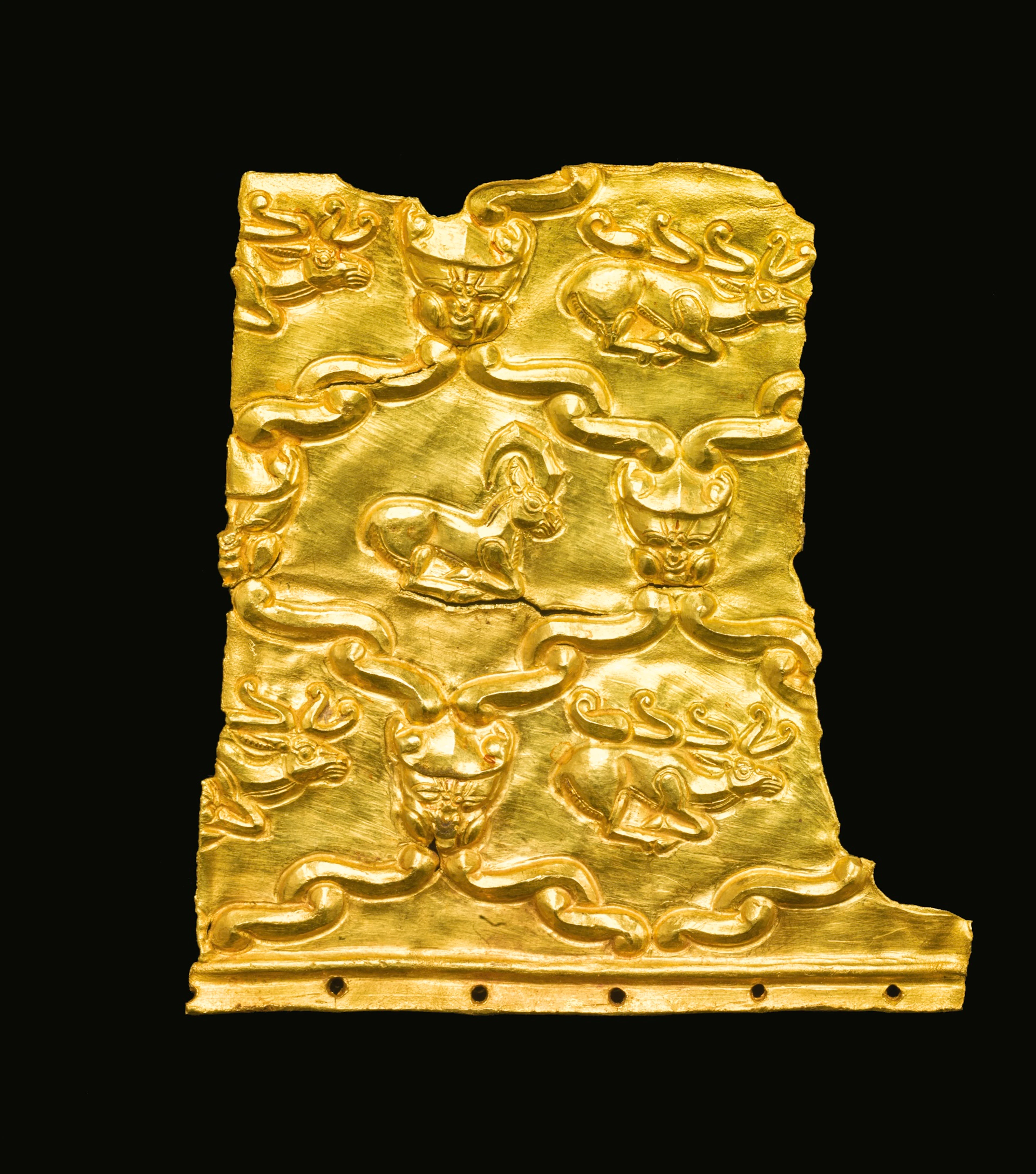 A PERSIAN GOLD BELT FRAGMENT, ZIWIYE , CIRCA 7TH CENTURY B.C. | A