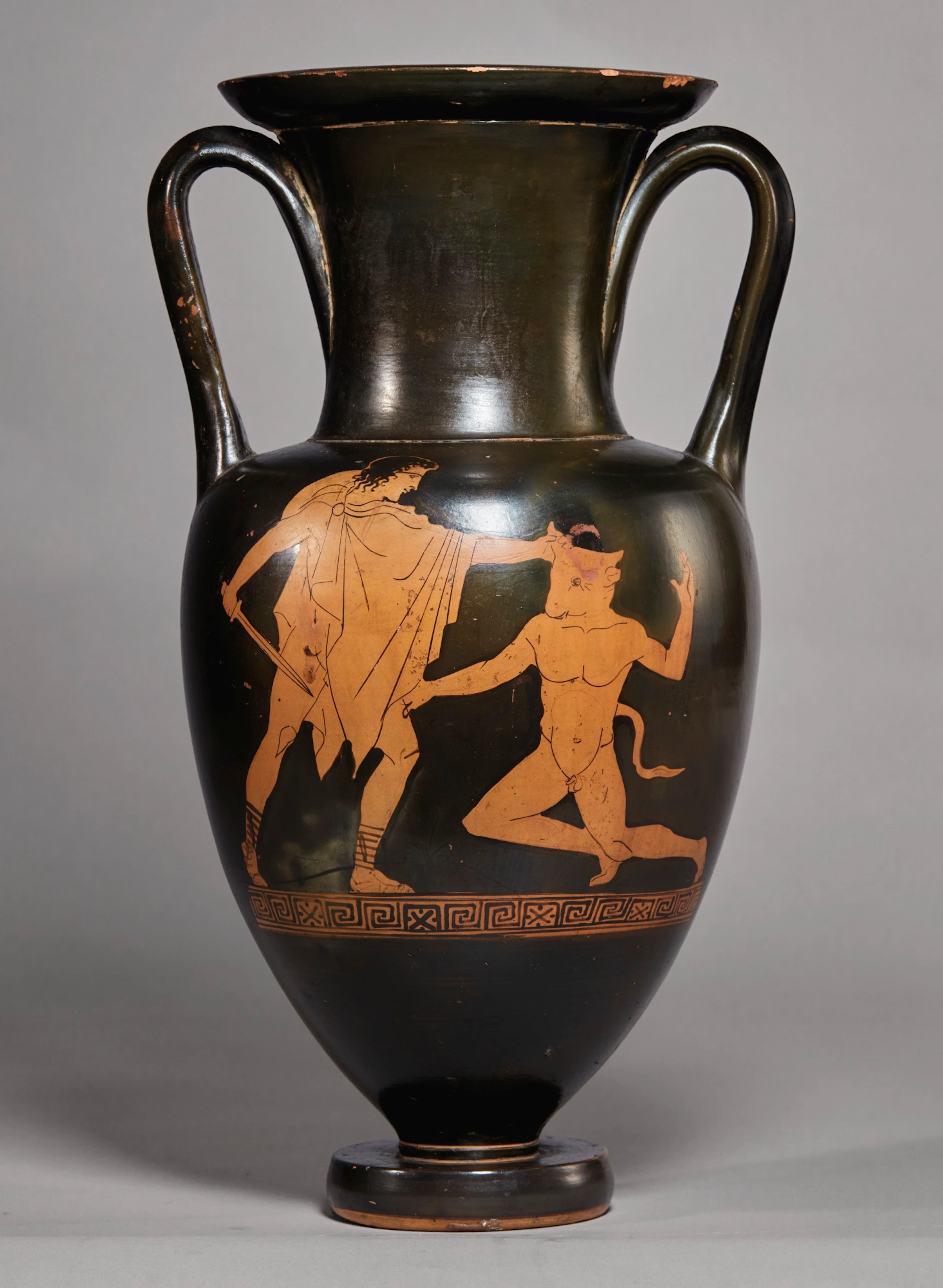 AN ATTIC RED-FIGURED NOLAN AMPHORA, CIRCA 440 B.C. | An Attic Red-figured
