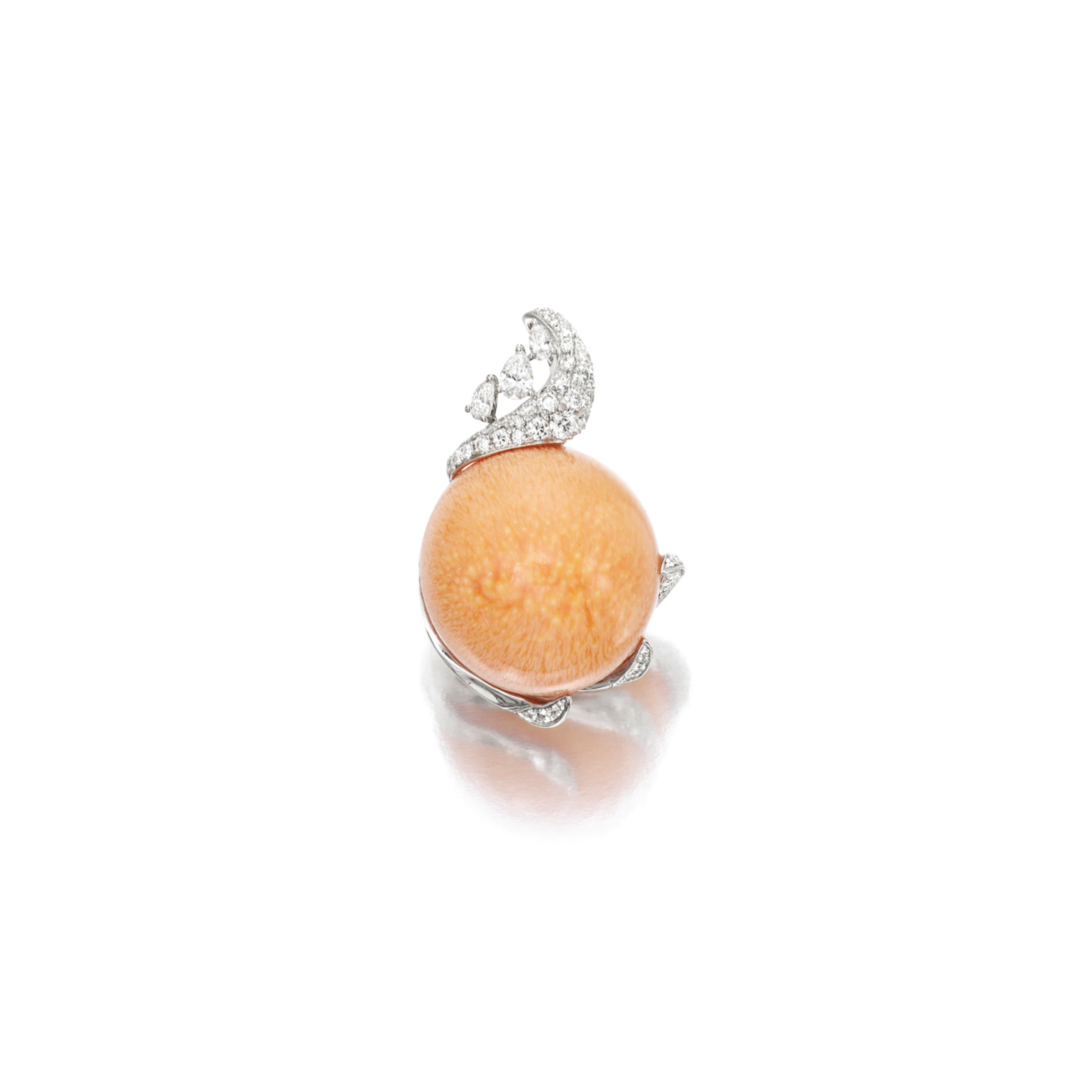 Melo pearl and diamond pendant