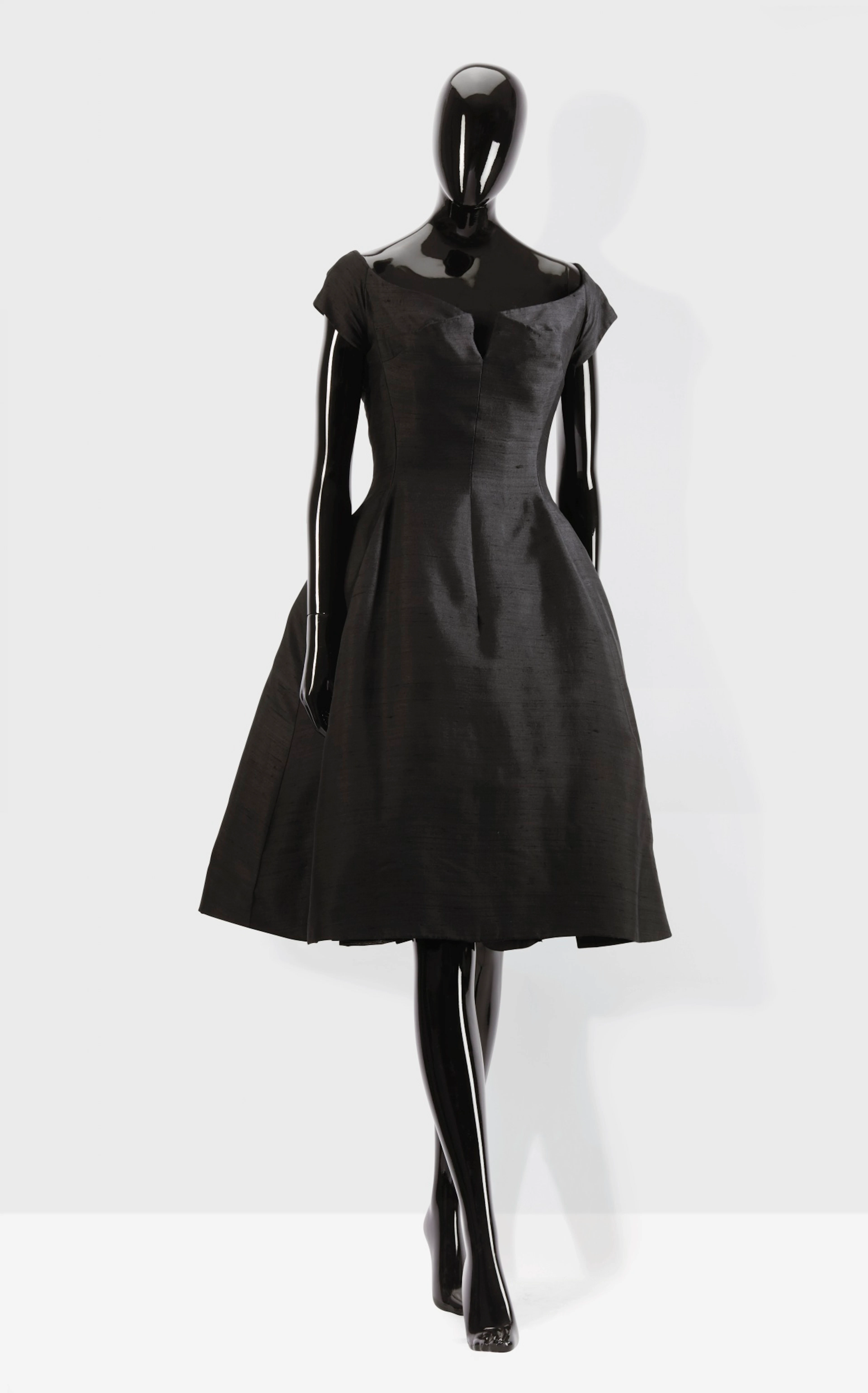 CHRISTIAN DIOR HAUTE COUTURE PAR YVES SAINT LAURENT PRINTEMPS-ÉTÉ 1959 |