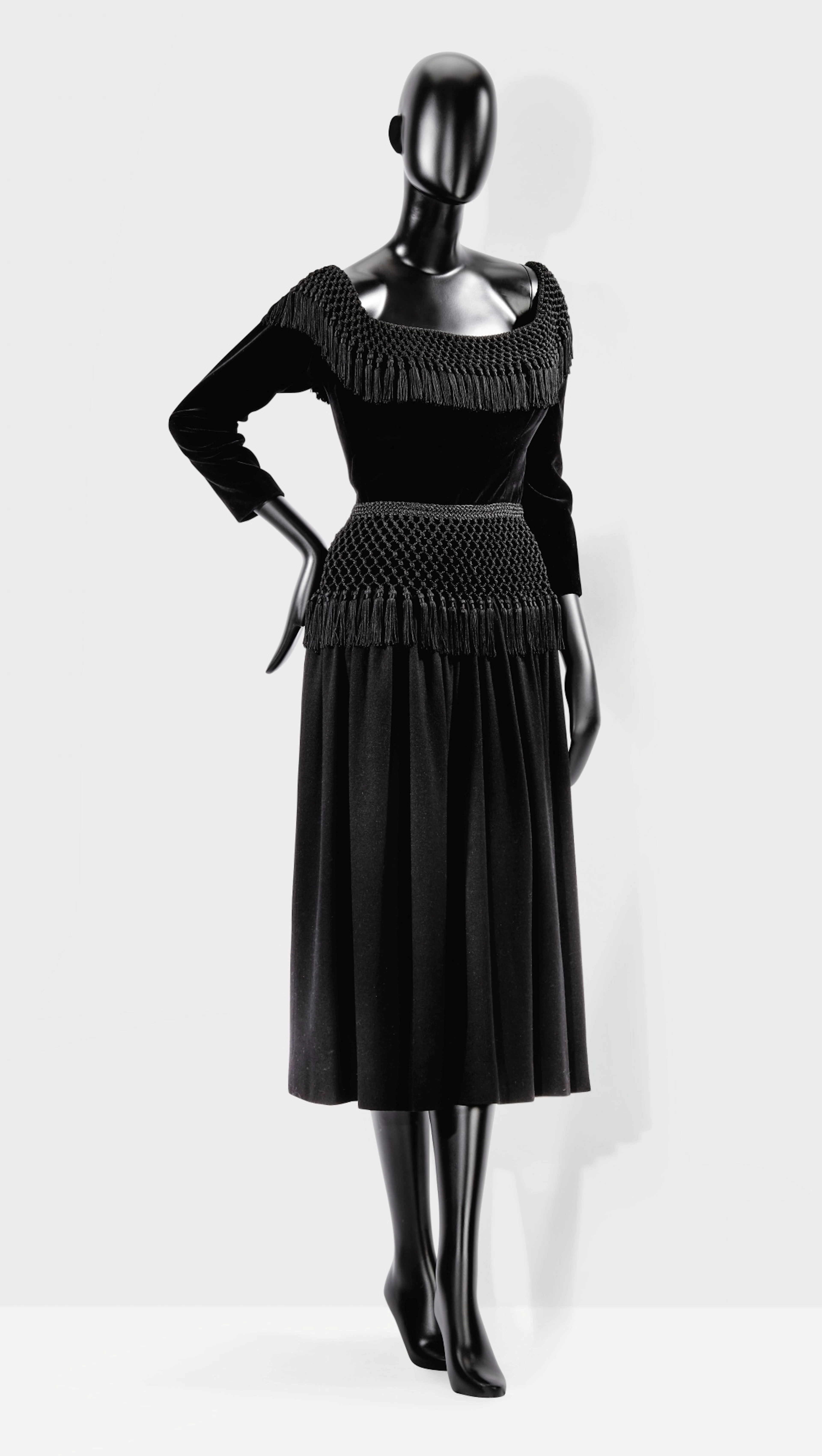 YVES SAINT LAURENT HAUTE COUTURE, AUTOMNE-HIVER 1976-1977 |